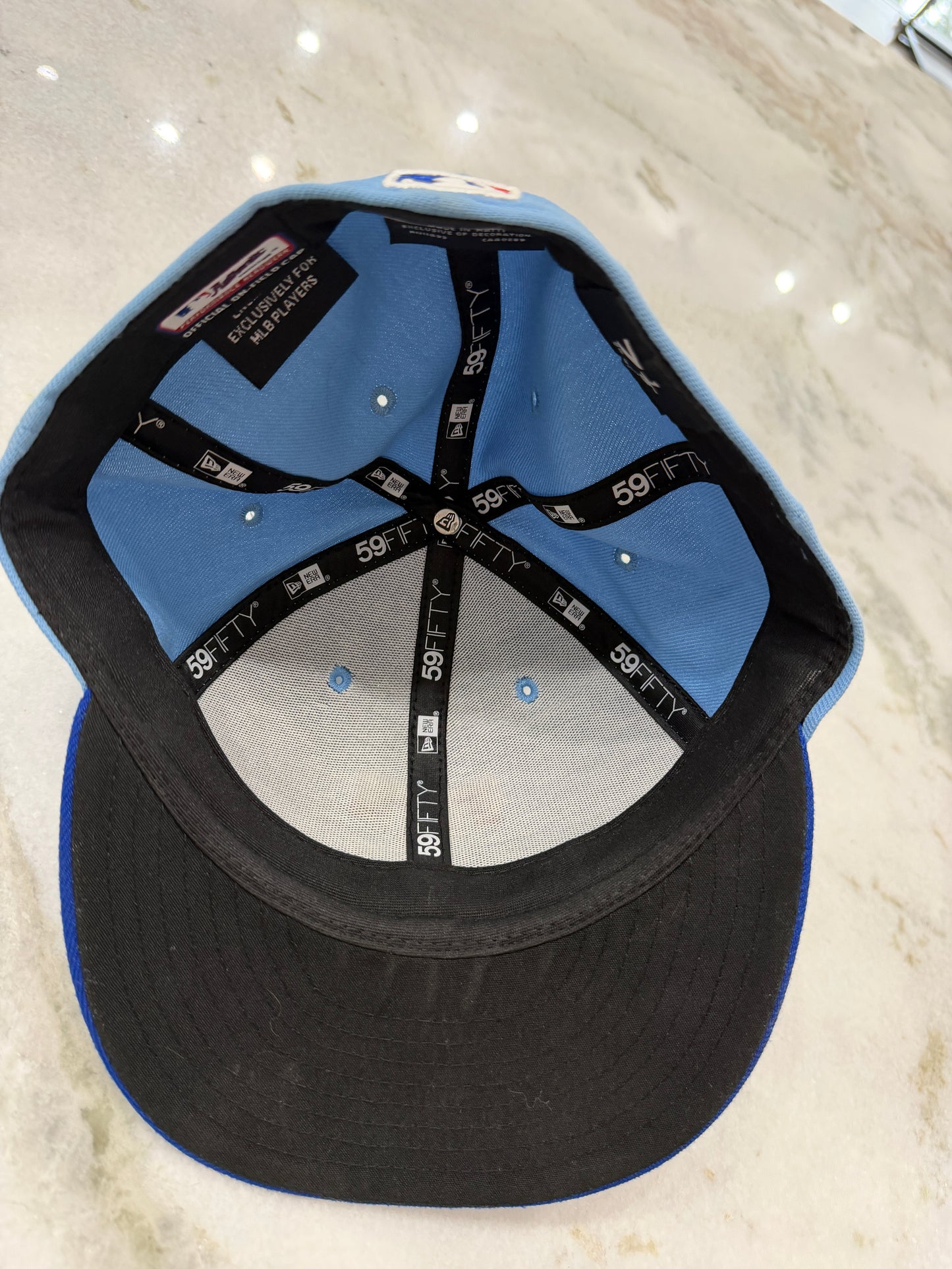 (Mens 7 1/8) Texas Rangers Fitted Hat