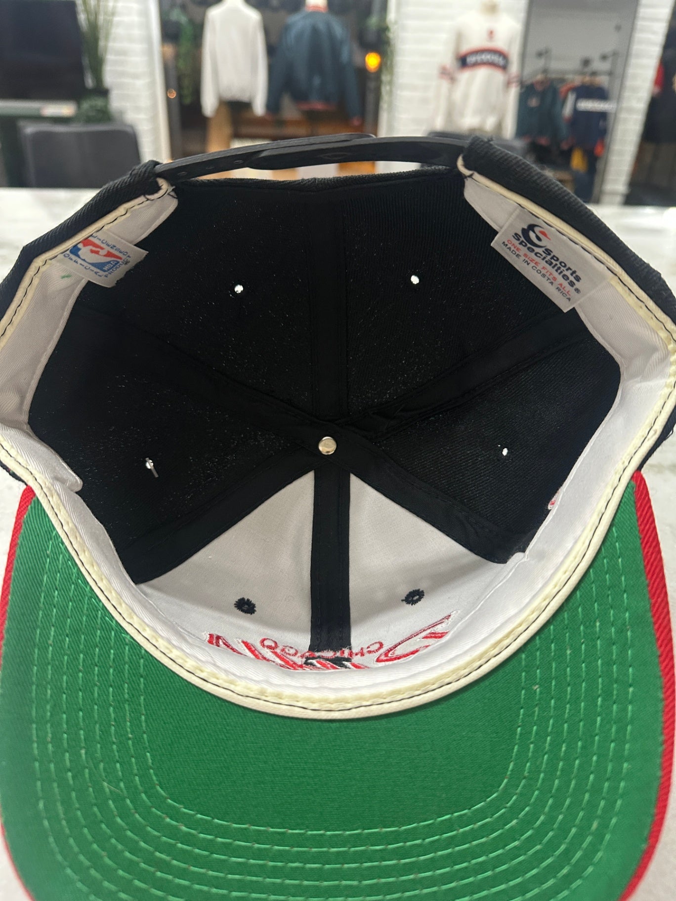 Chicago Bulls Hat Black and Red