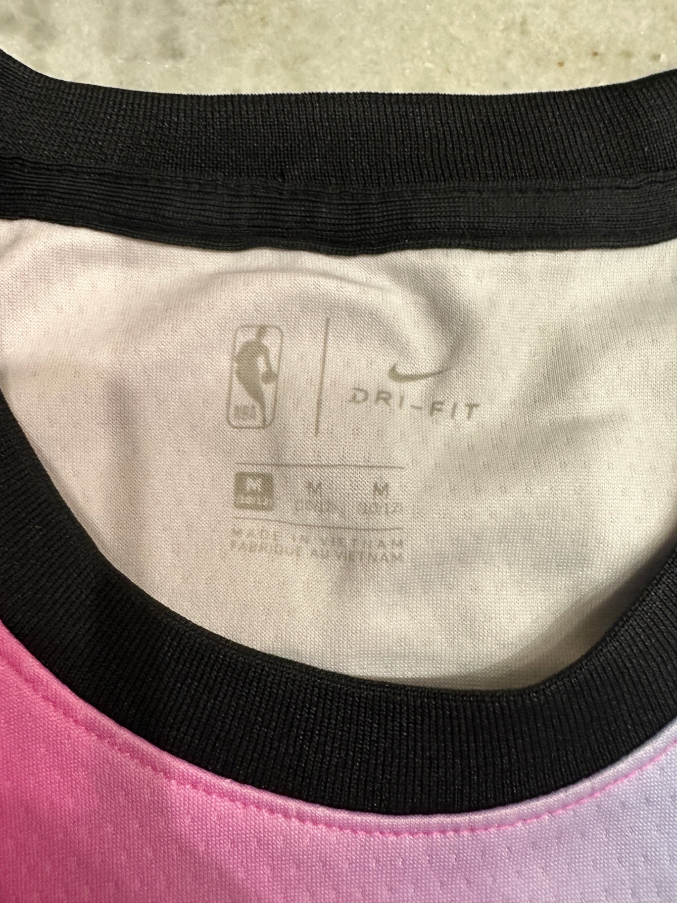 KIDS SIZE M 24 X 18 FLAWS