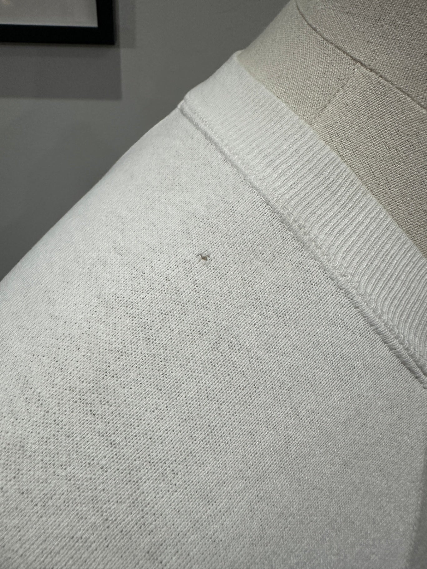 XL 27 X 23 FLAWS