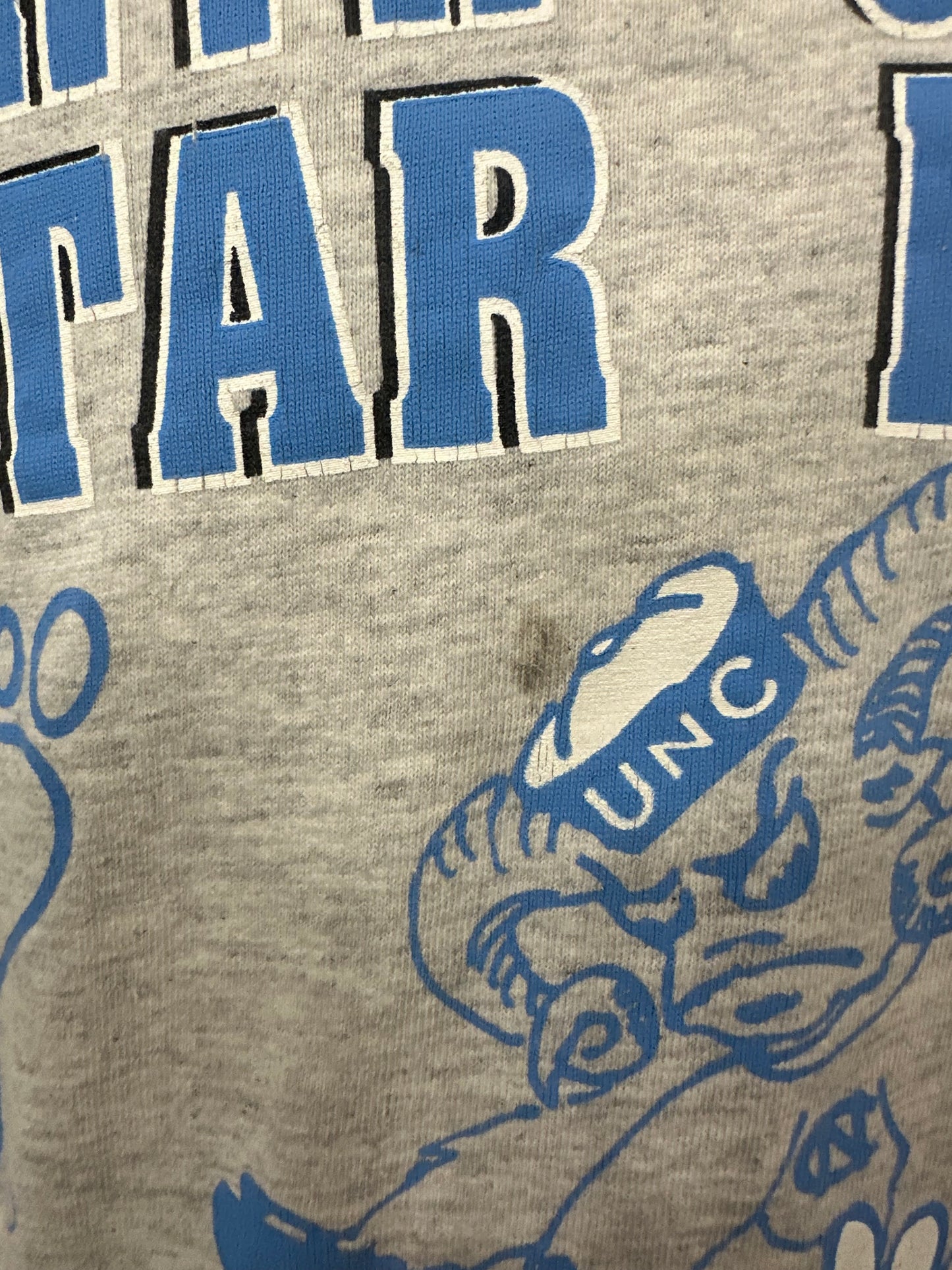 (Mens Large) 90s North Carolina Tar Heels Shirt 007