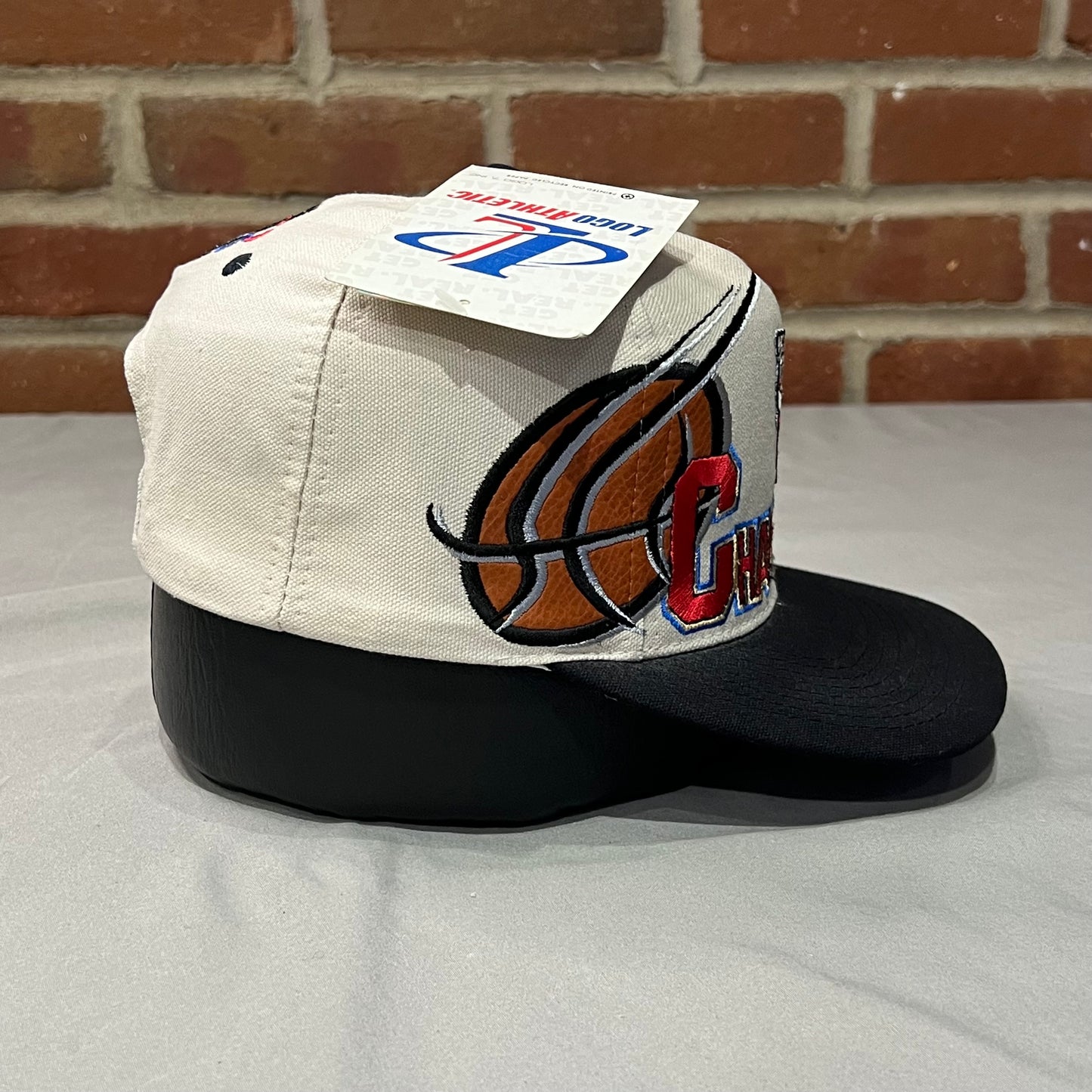 NWT 1996 Chicago Bulls Snapback Hat