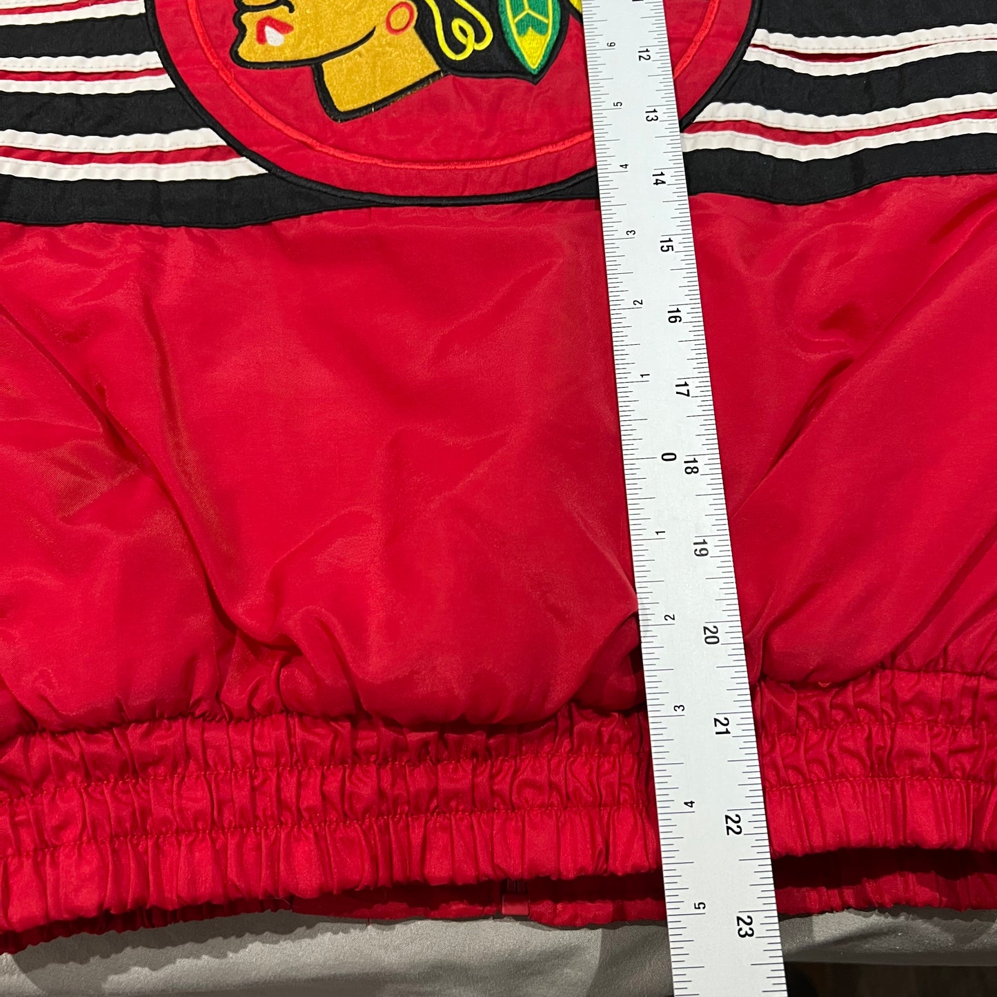 Vintage 90's Chicago Blackhawks Kids Youth Small 8 Puffer Jacket NHL Logo Athletic
