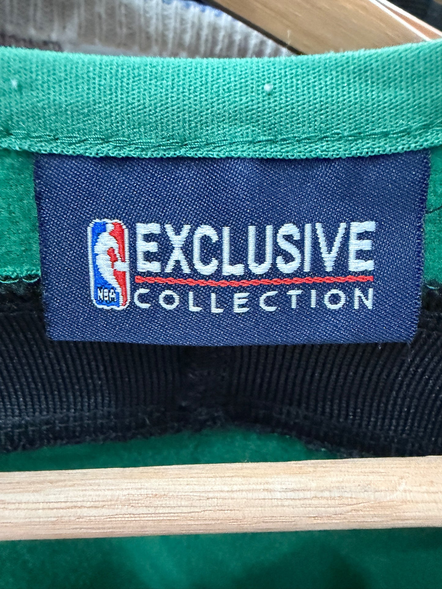 (Mens 2XL) Boston Celtics Warm Up Shirt