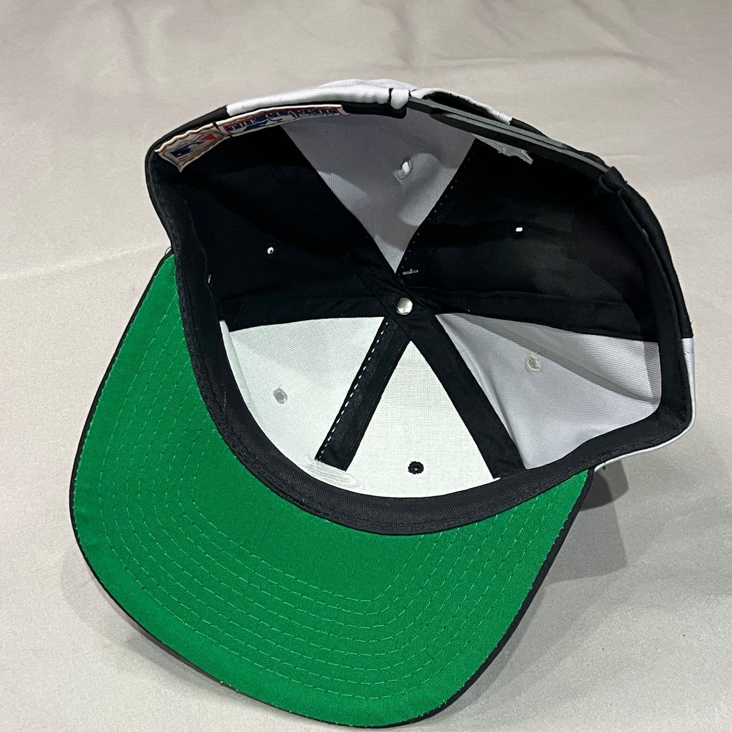 90s Chicago White Sox Snapback Hat Pinwheel