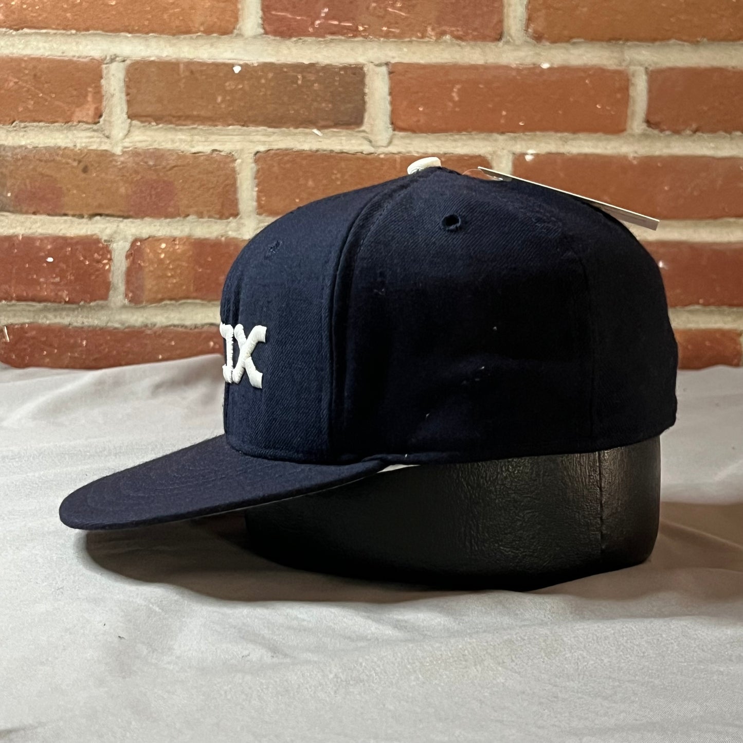 (Adult 7 1/4) 80s Chicago White Sox Hat