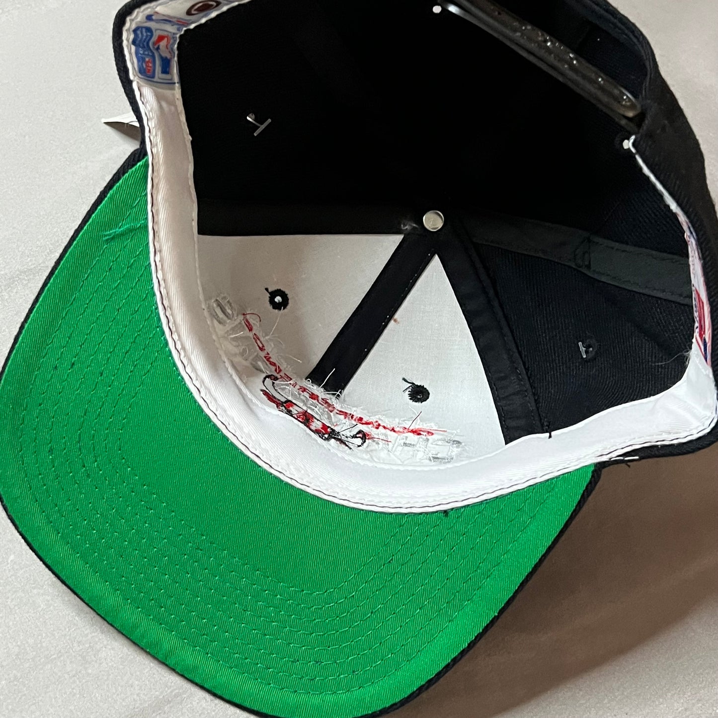 NWT 1998 Chicago Bulls Snapback Hat