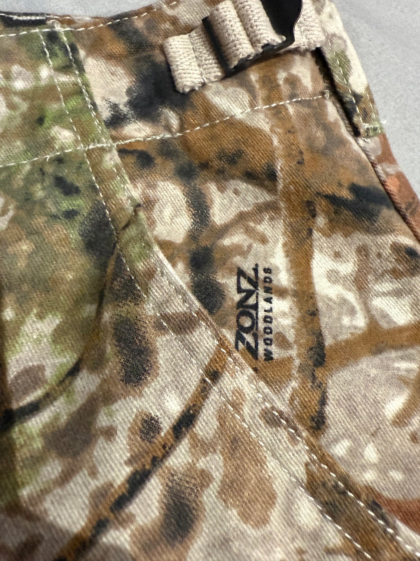 (Mens 38x31) Camo Cargo Pants