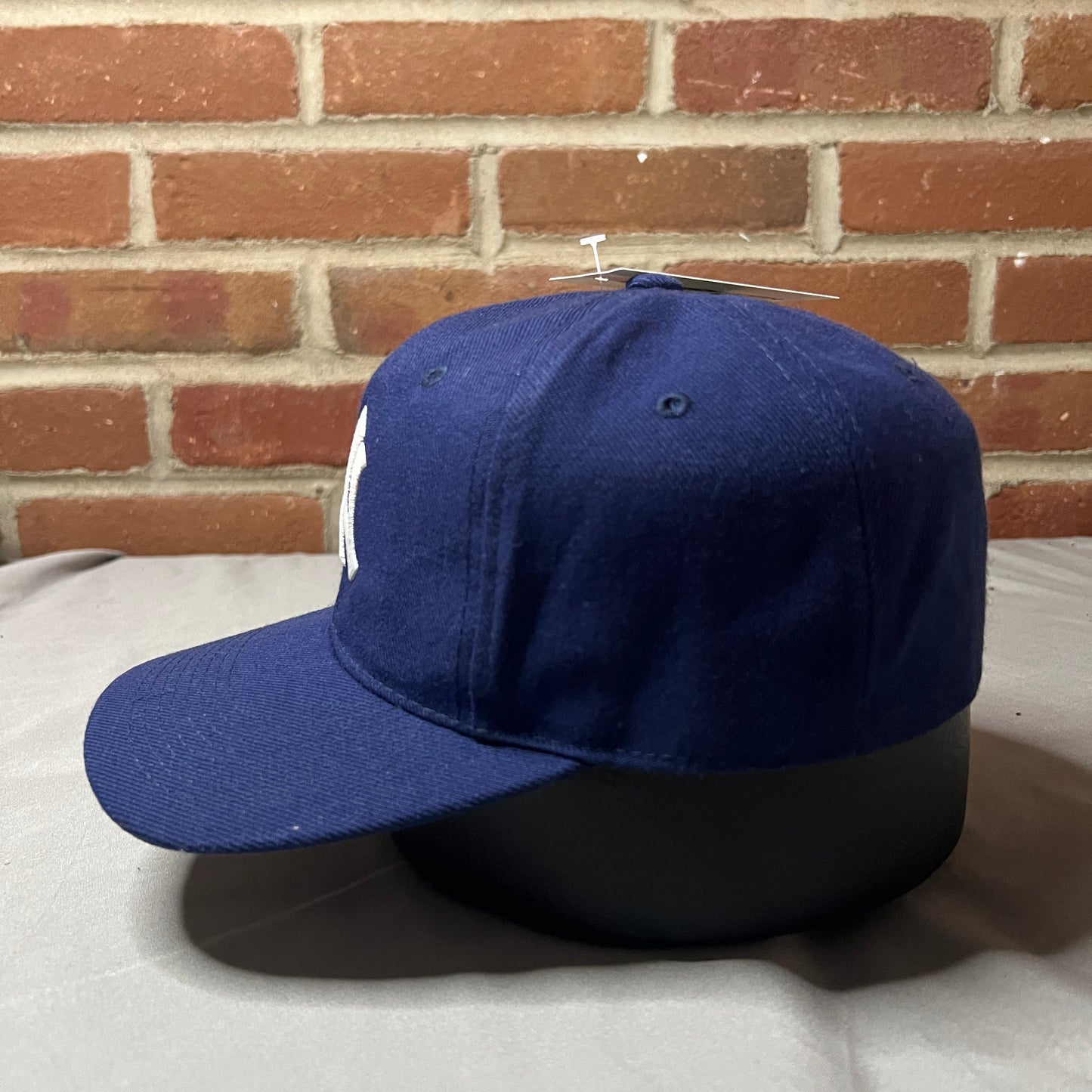 (Adult 7 1/8) New York Yankees Fitted Hat