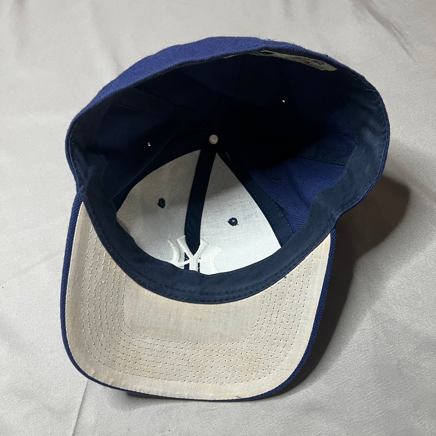 (Adult 7 1/8) New York Yankees Fitted Hat