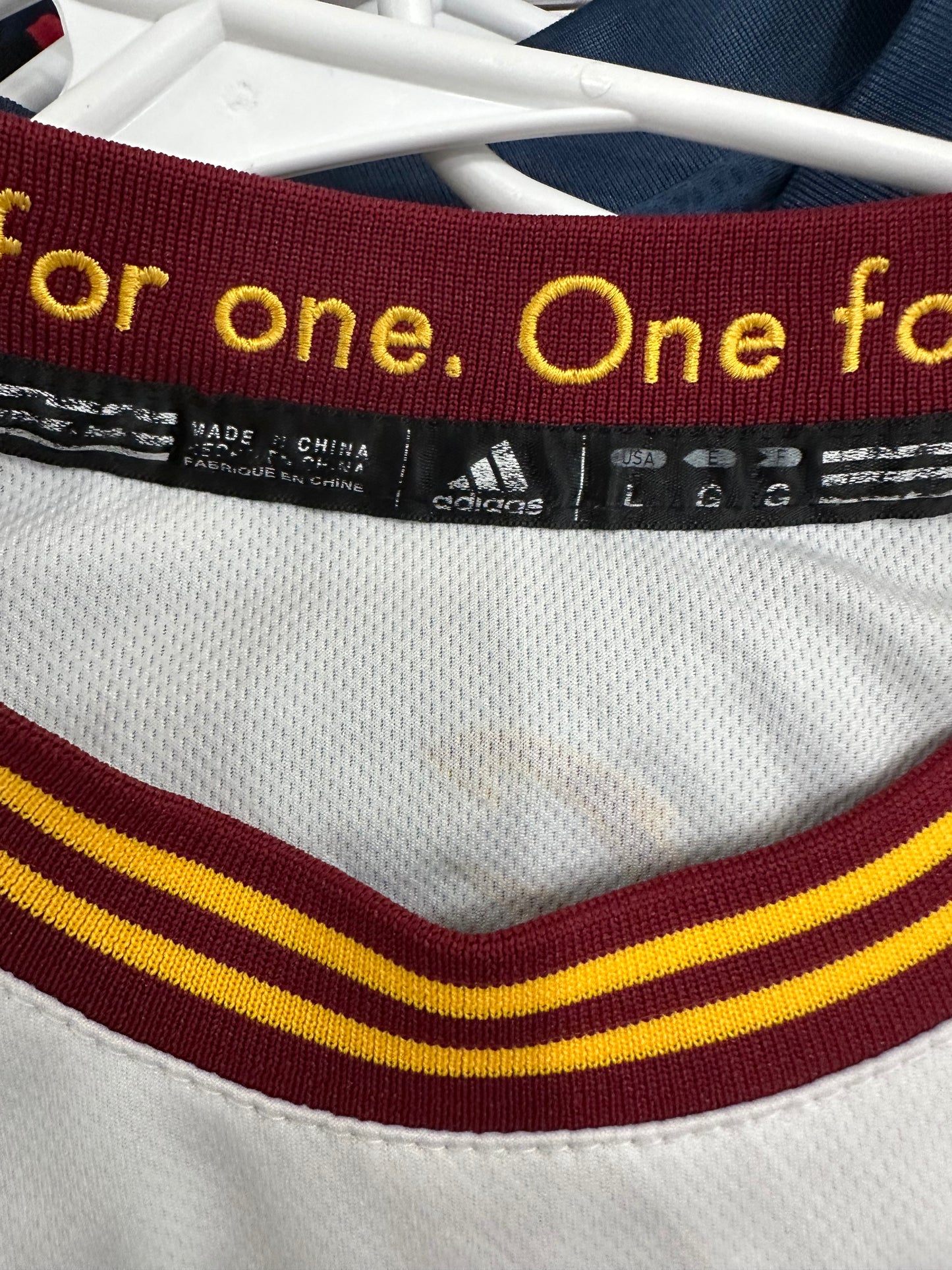 (Kids Large) Kyrie Irving Cleveland Cavaliers Jersey