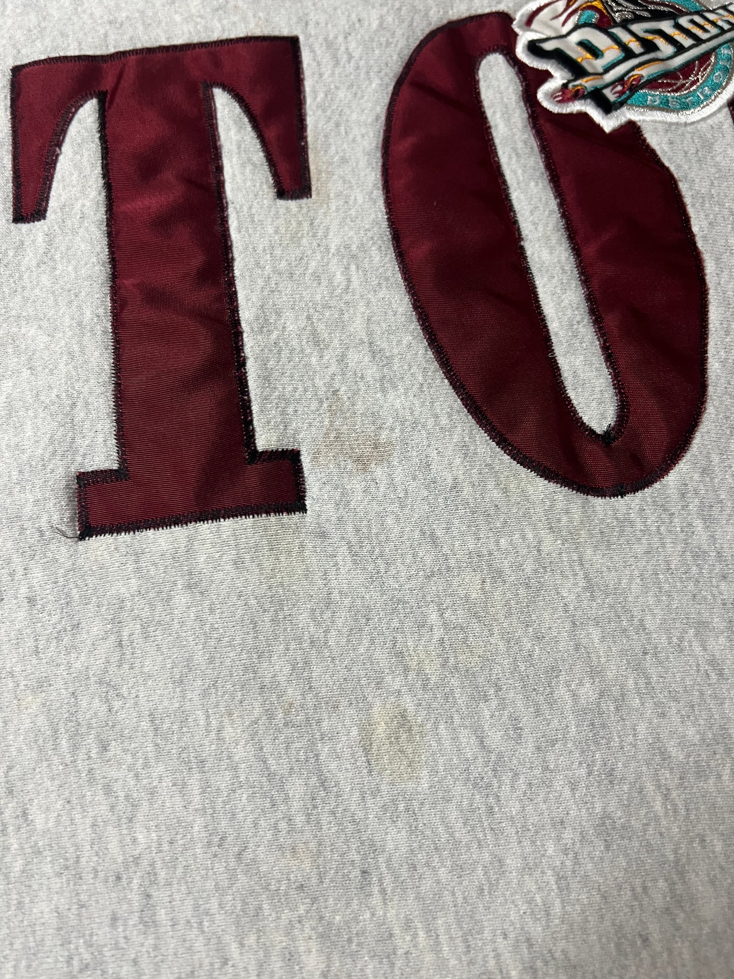 (Mens Large) 90s Detroit Pistons Spell Out Sweater