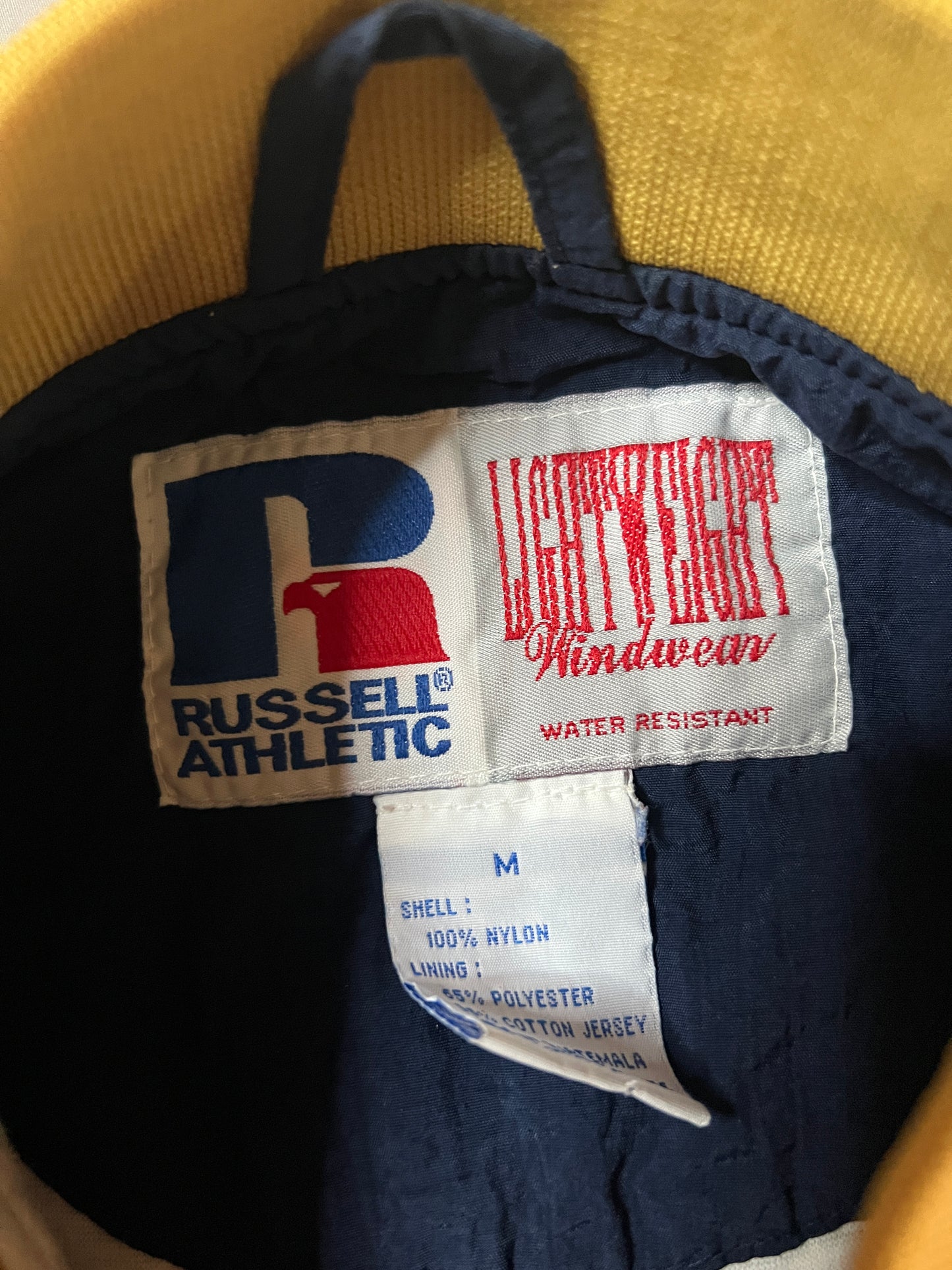 (Mens Medium) Notre Dame Windbreaker Jacket