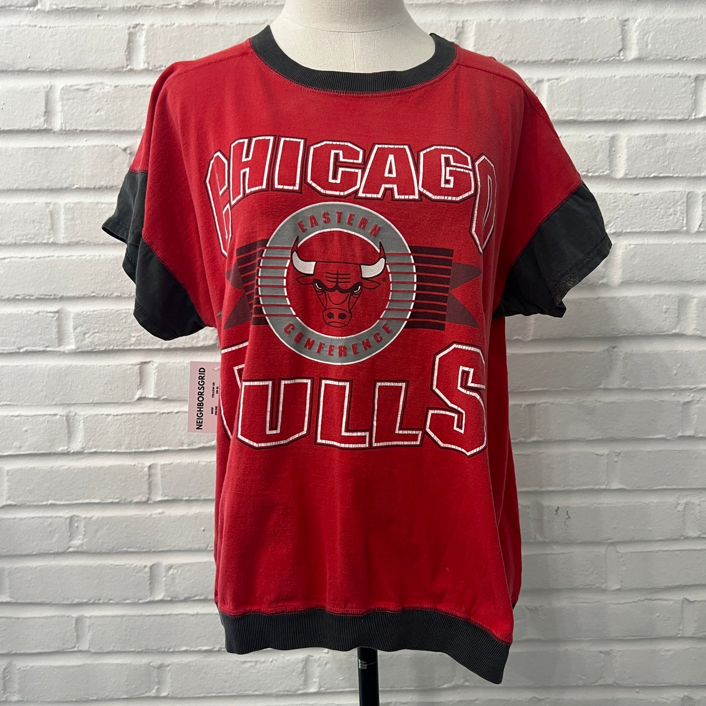 (Womans Large) 90s Chicago Bulls Shirt