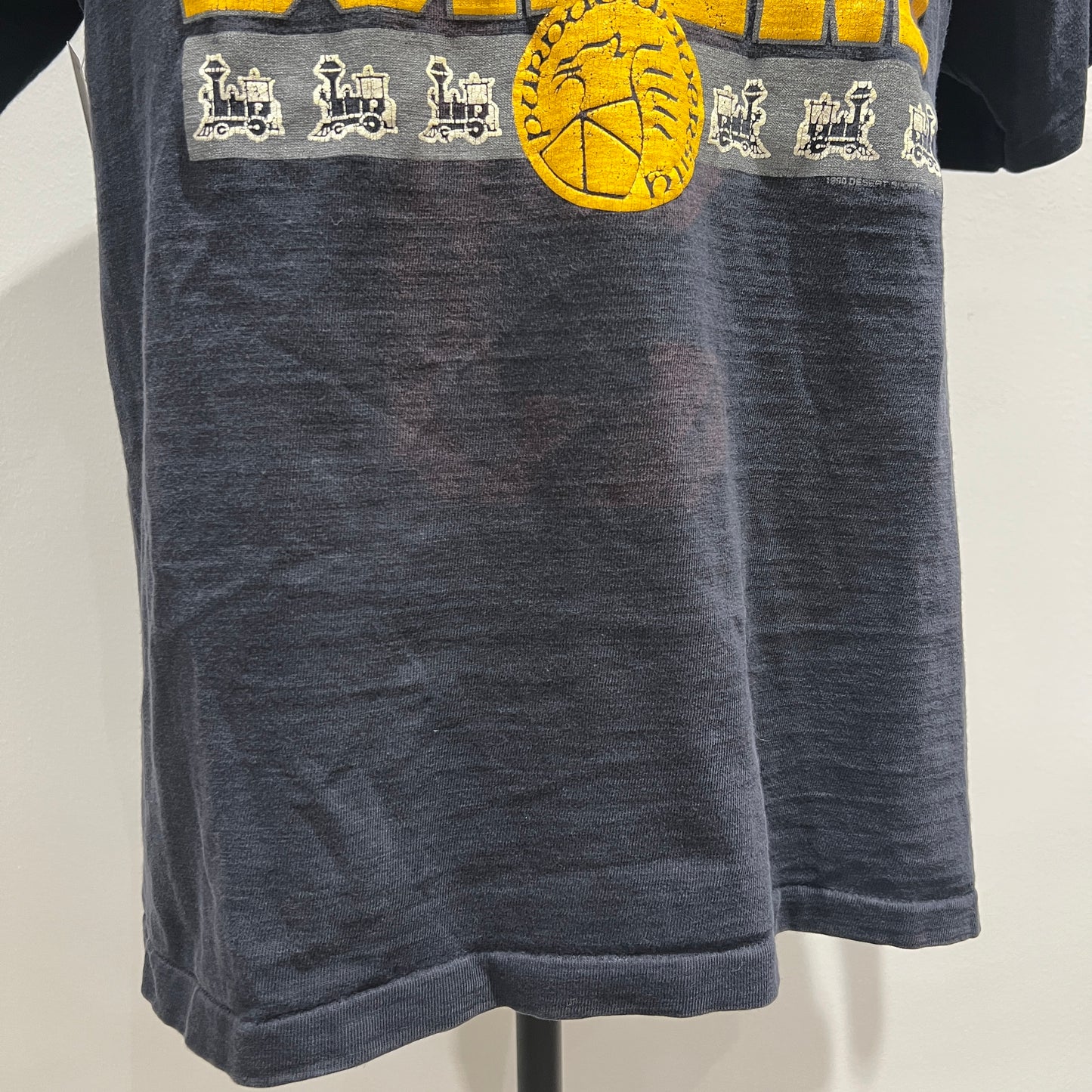 (Mens Medium) 90s Purdue Shirt