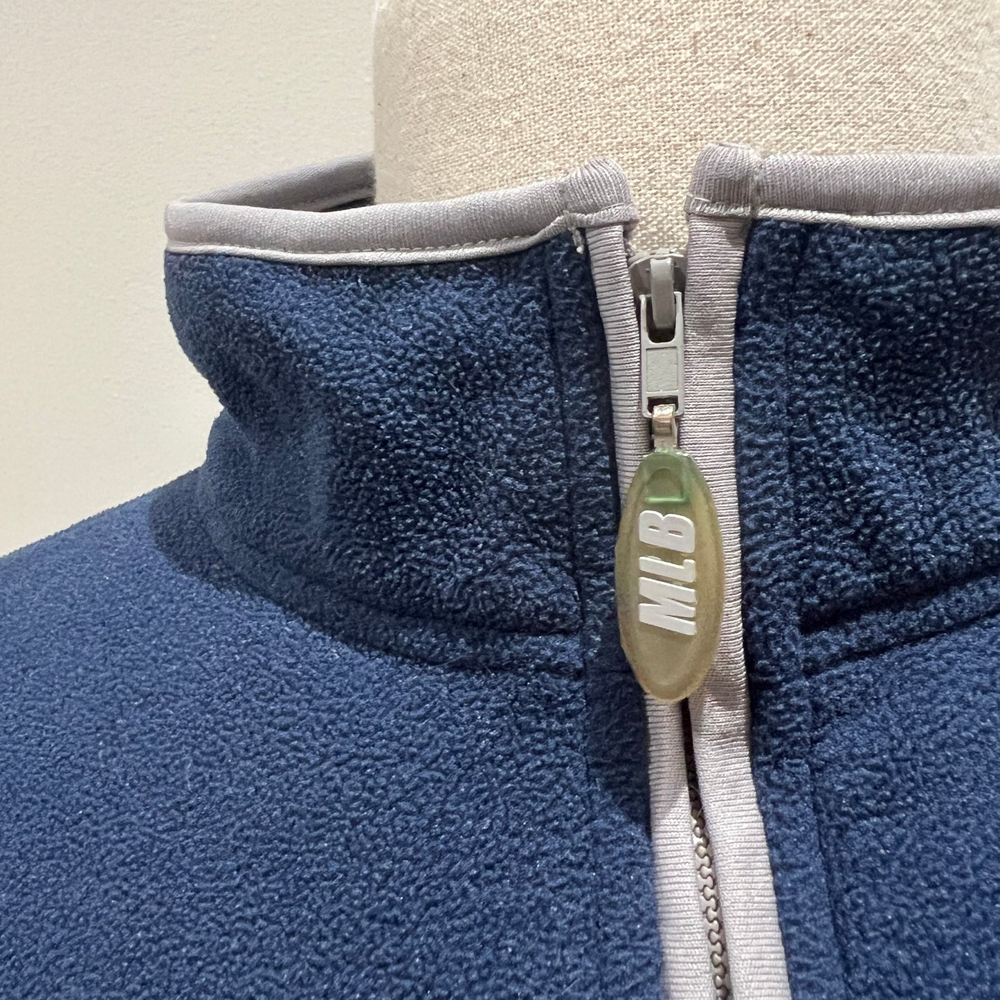 (Mens Large) New York Yankees Sweater