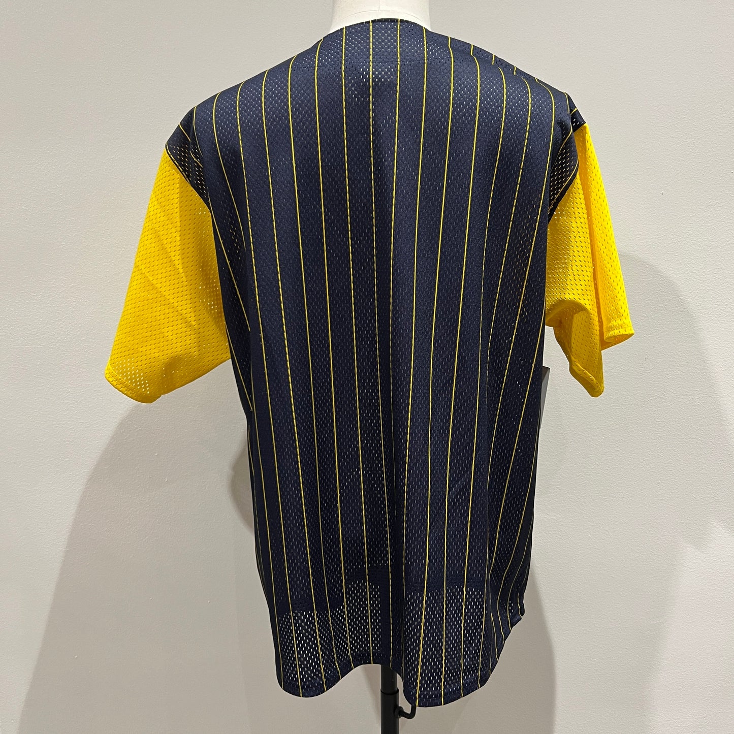 (Mens Large) 90s Michigan Baseball Jersey