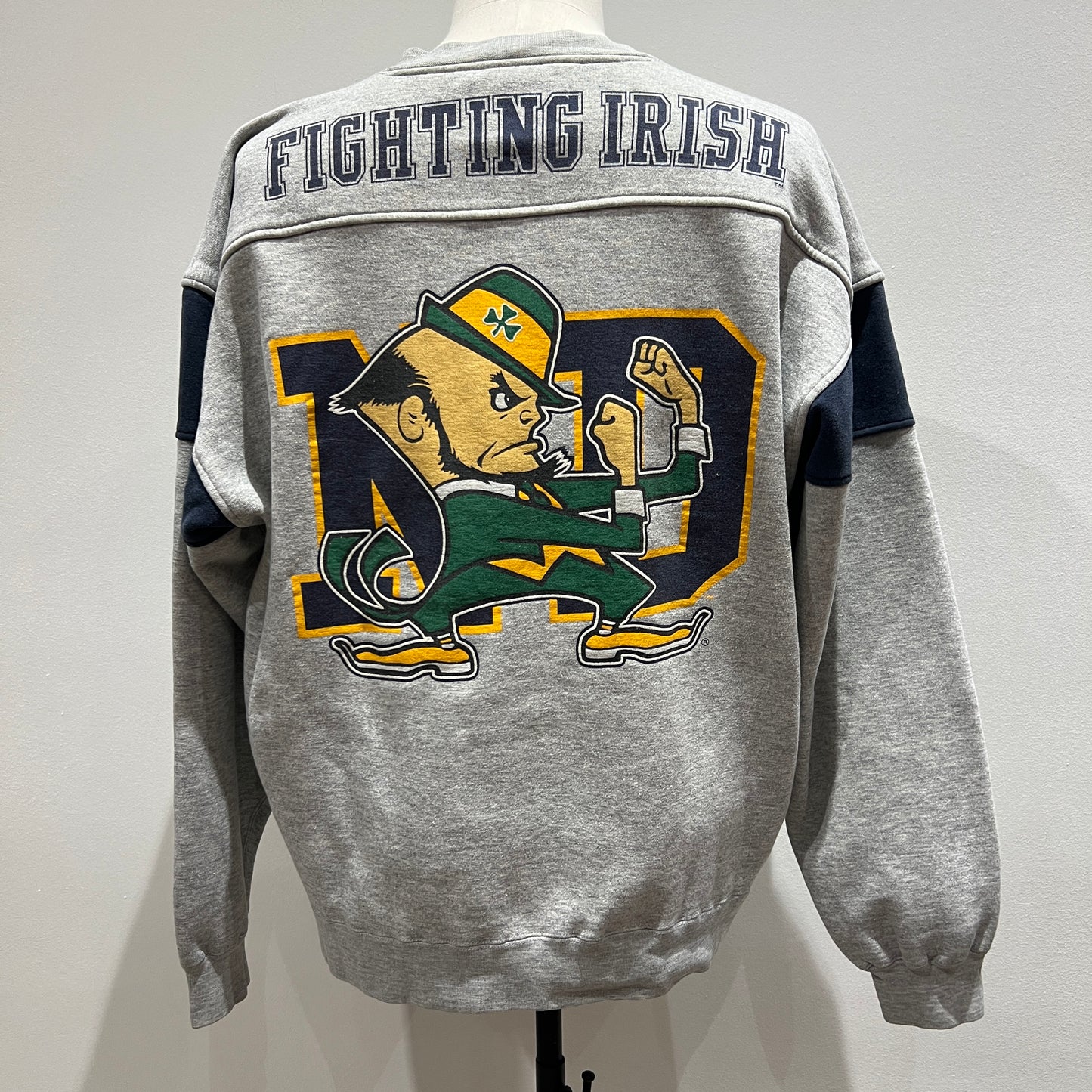 (Mens XL) 90s Notre Dame Sweater