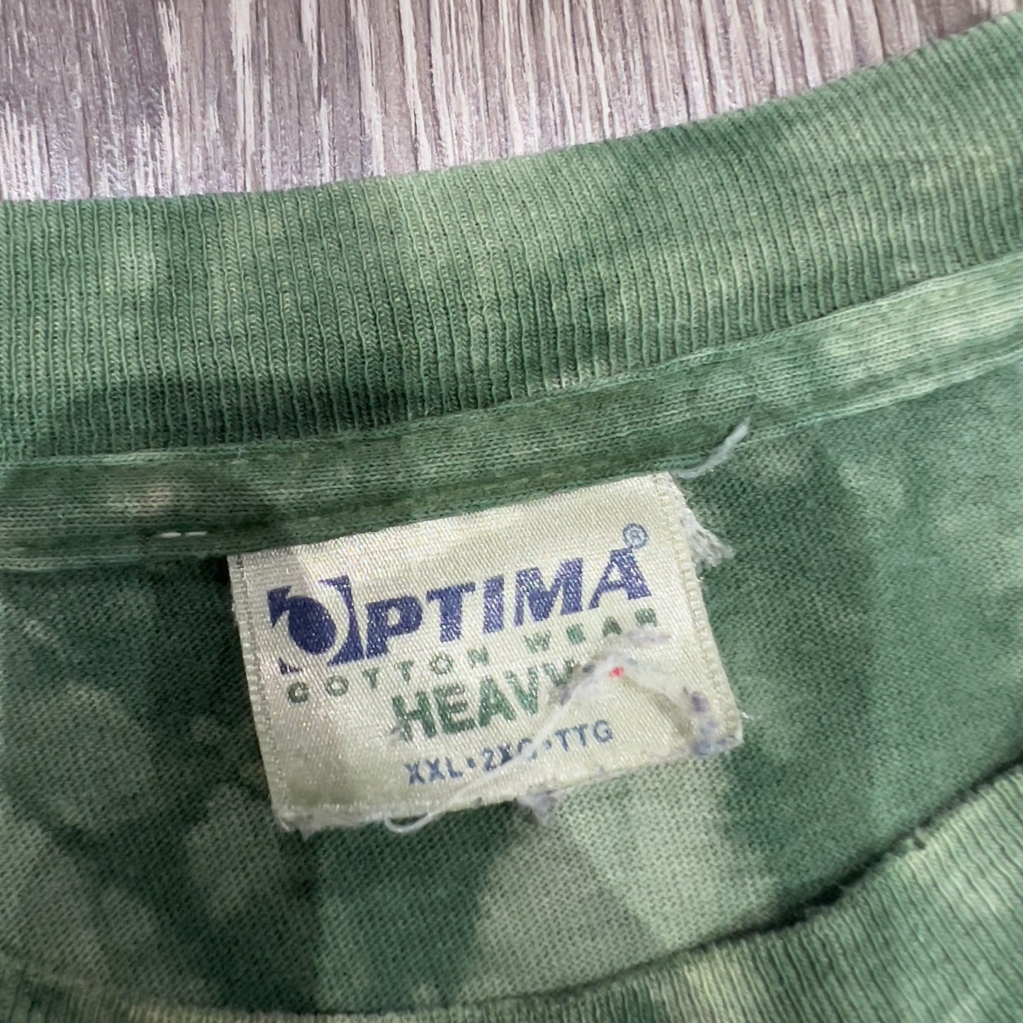 (Mens 2XL) 90s Wolf Shirt