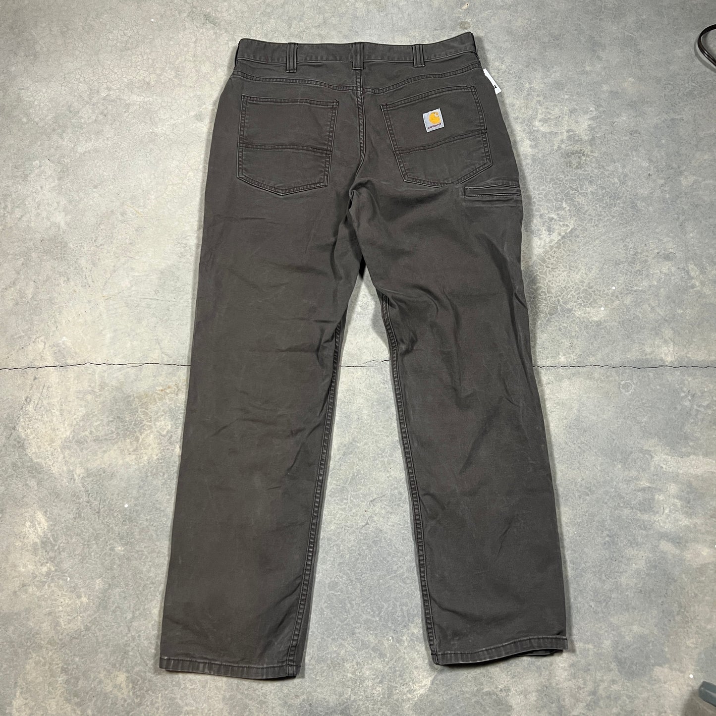 (Mens 33x32) Carhartt Pants