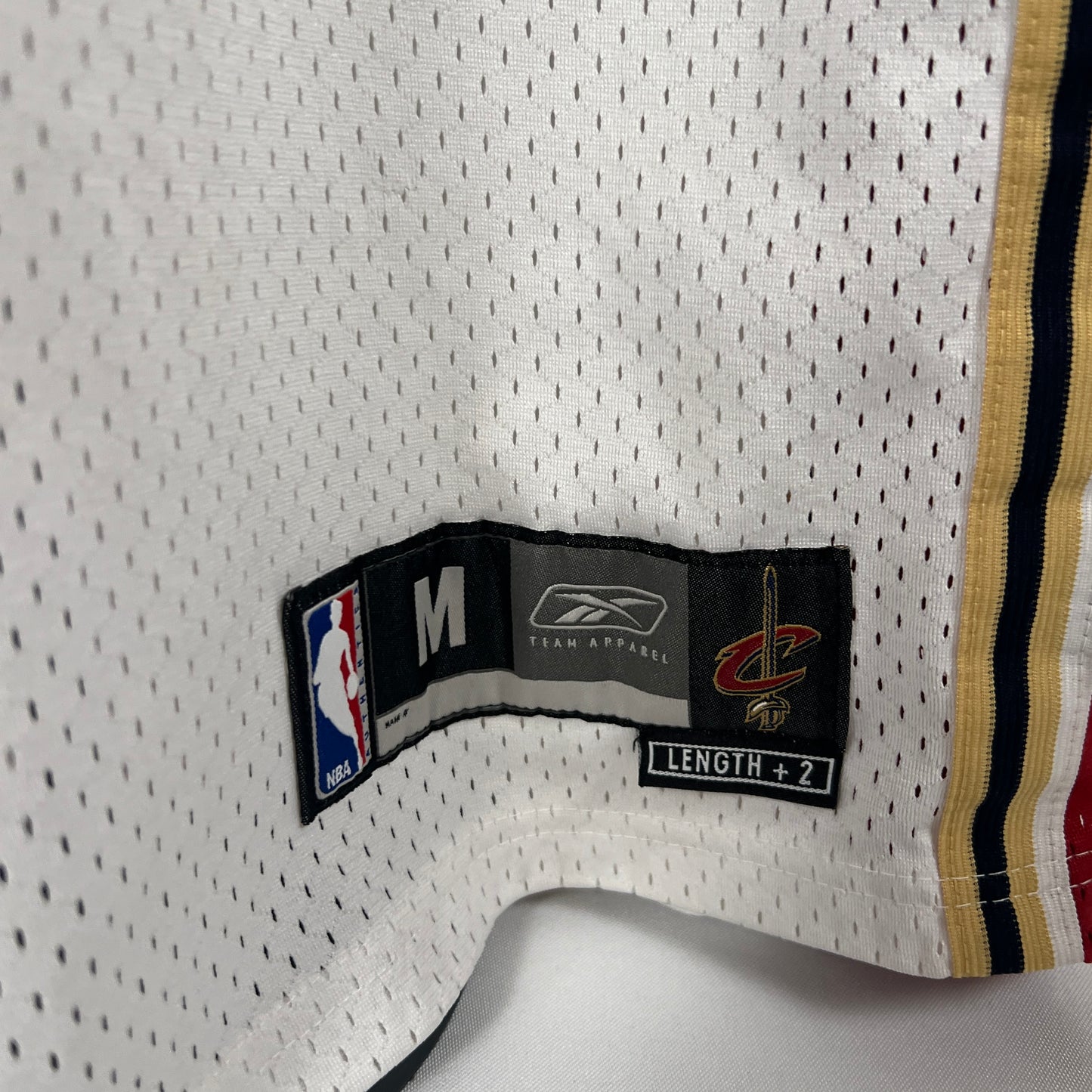 (Mens Medium) LeBron James Cleveland Cavaliers Jersey