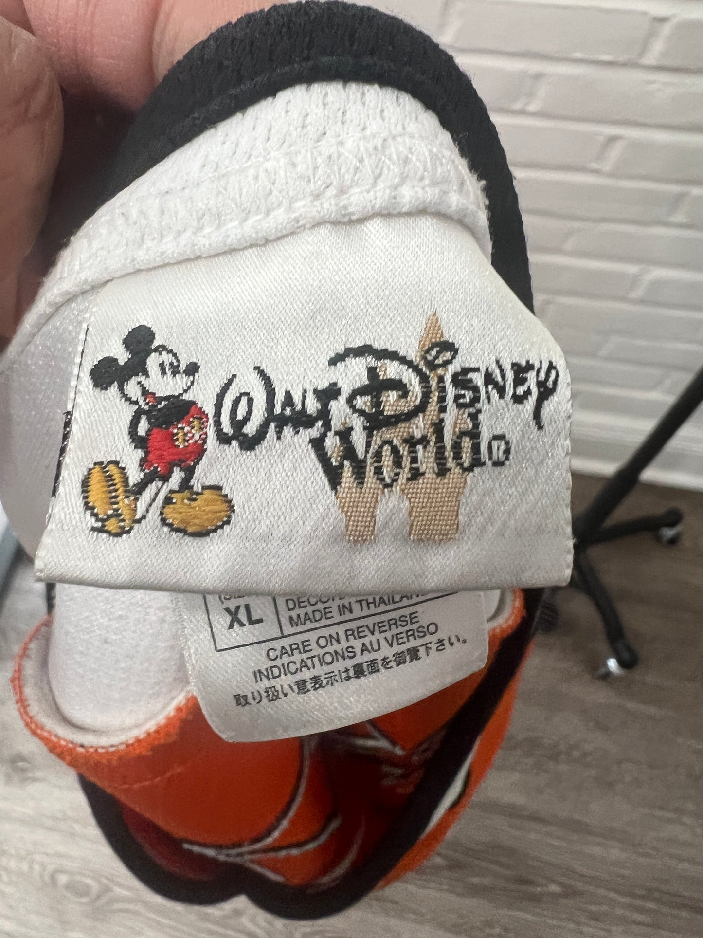 (Mens XL) Pluto Disney Hockey Jersey