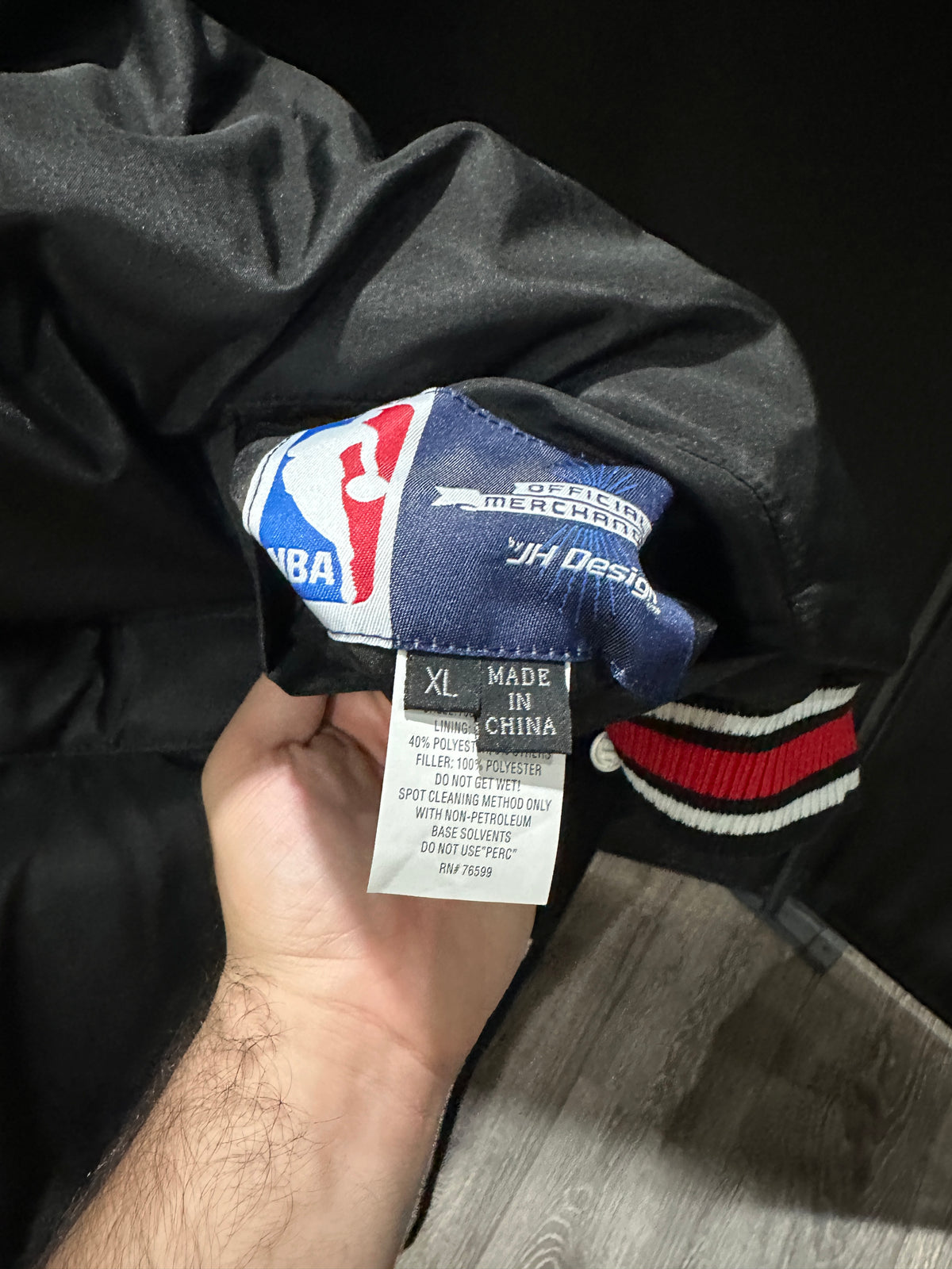 (Mens XL) NBA Chicago Bulls Reversible Varsity Jacket