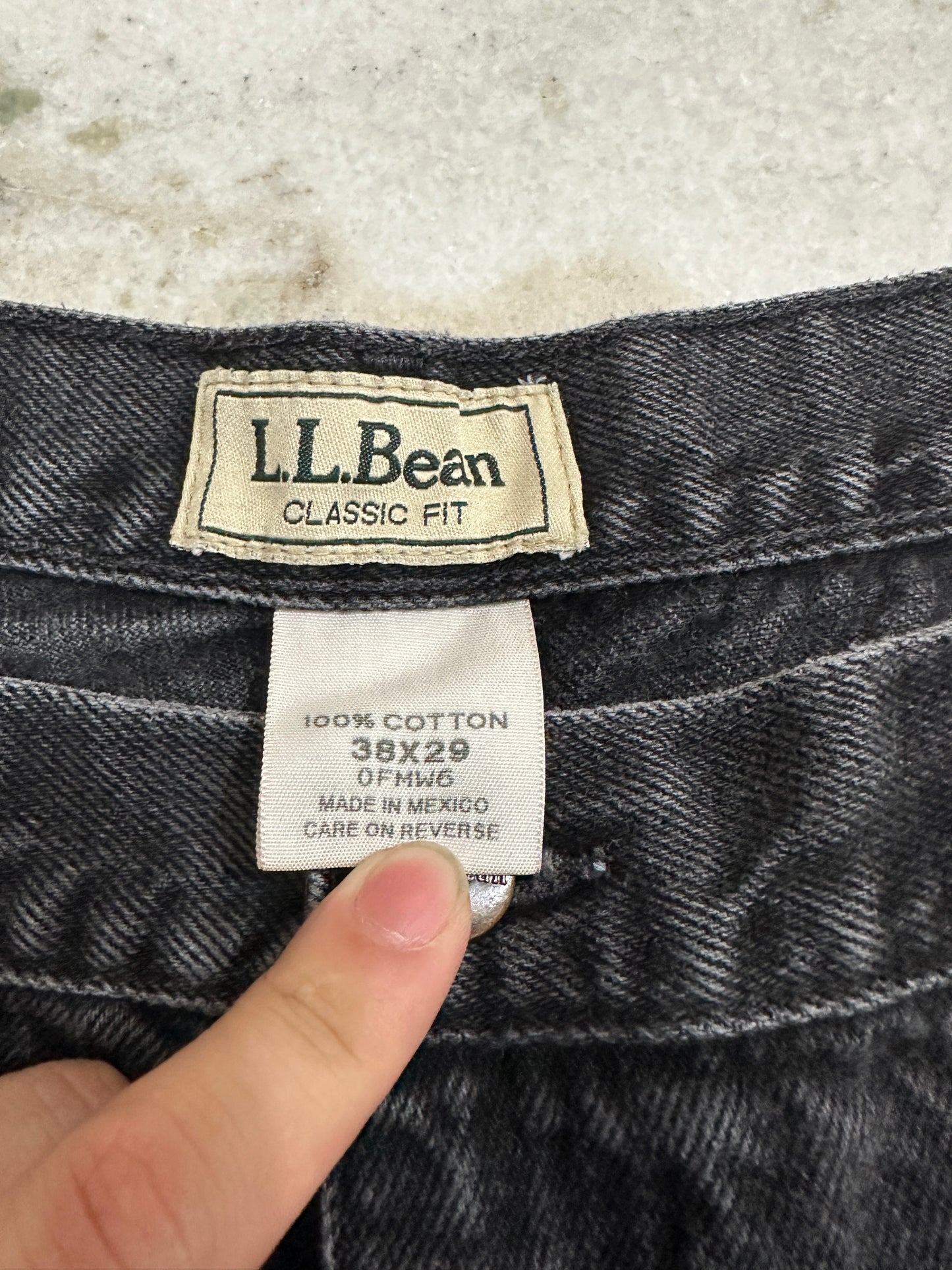 (Mens 38) L.L Beans Black Denim Jeans