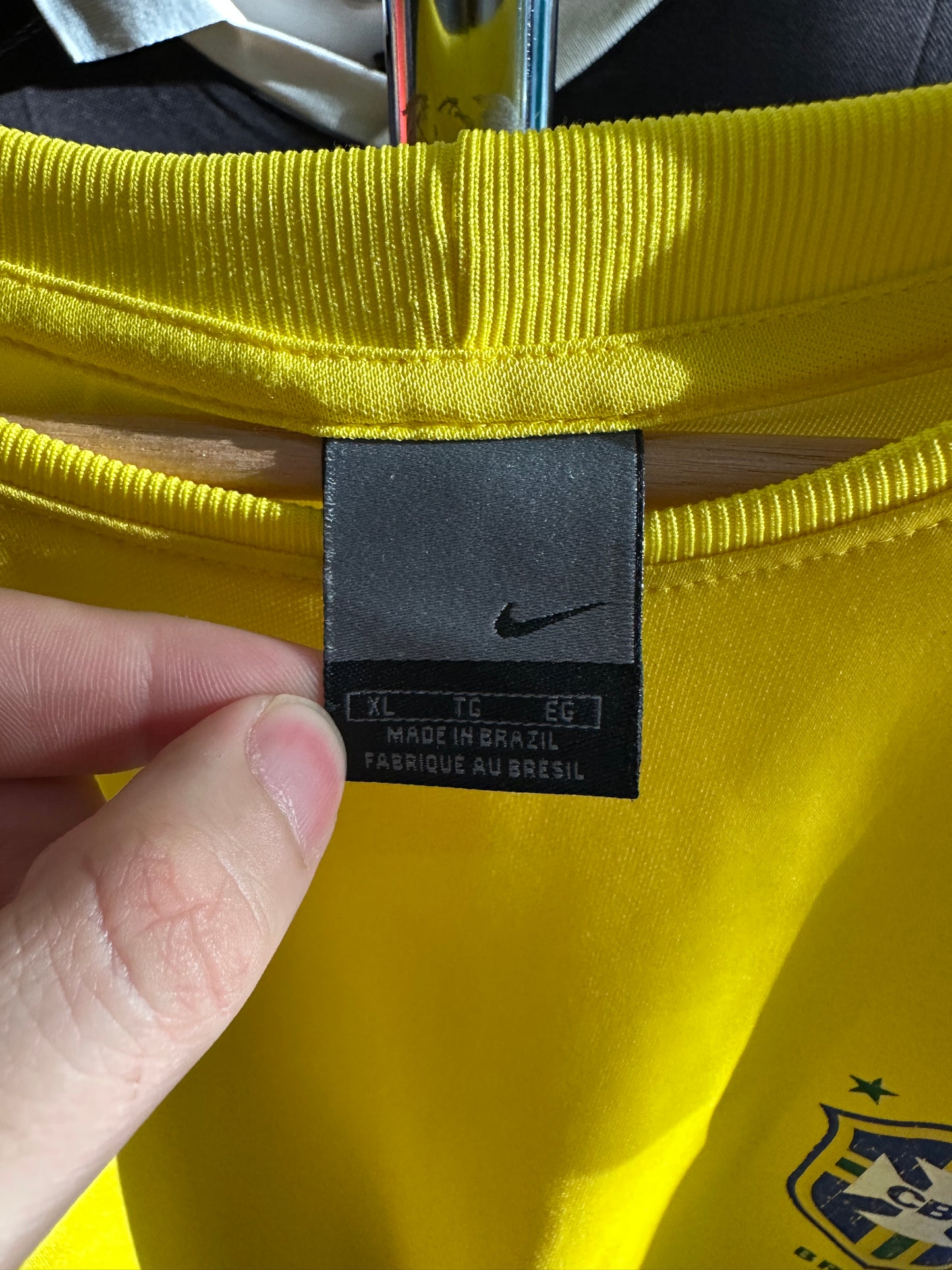 (Mens XL) Nike Brazil National Soccer Team Jersey 007