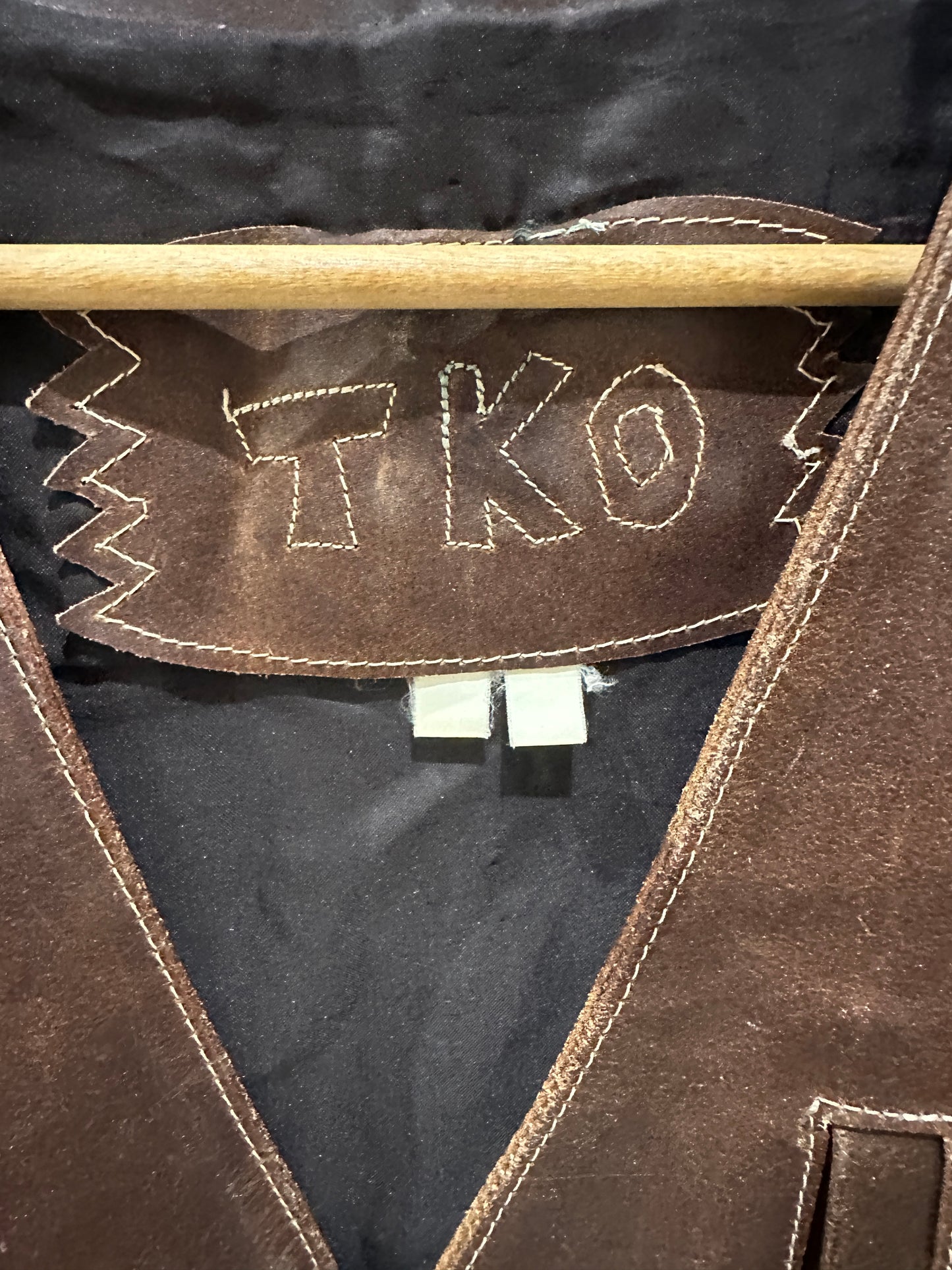 (Mens Medium) TKO Brown Biker Leather Vest 007