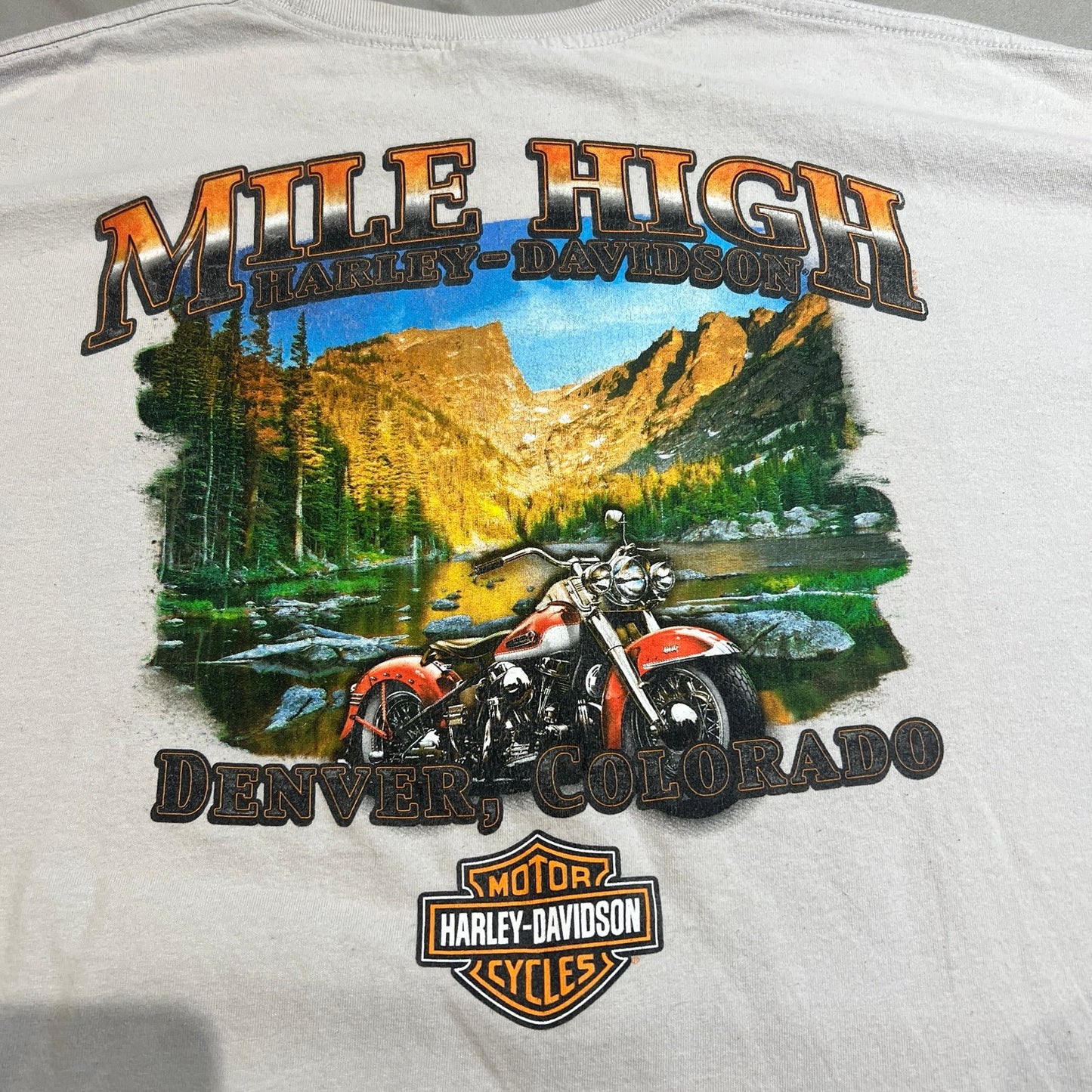 Harley Davidson Denver Mile High Shirt Mens 2XL XXL White Short Sleeve Pin Up