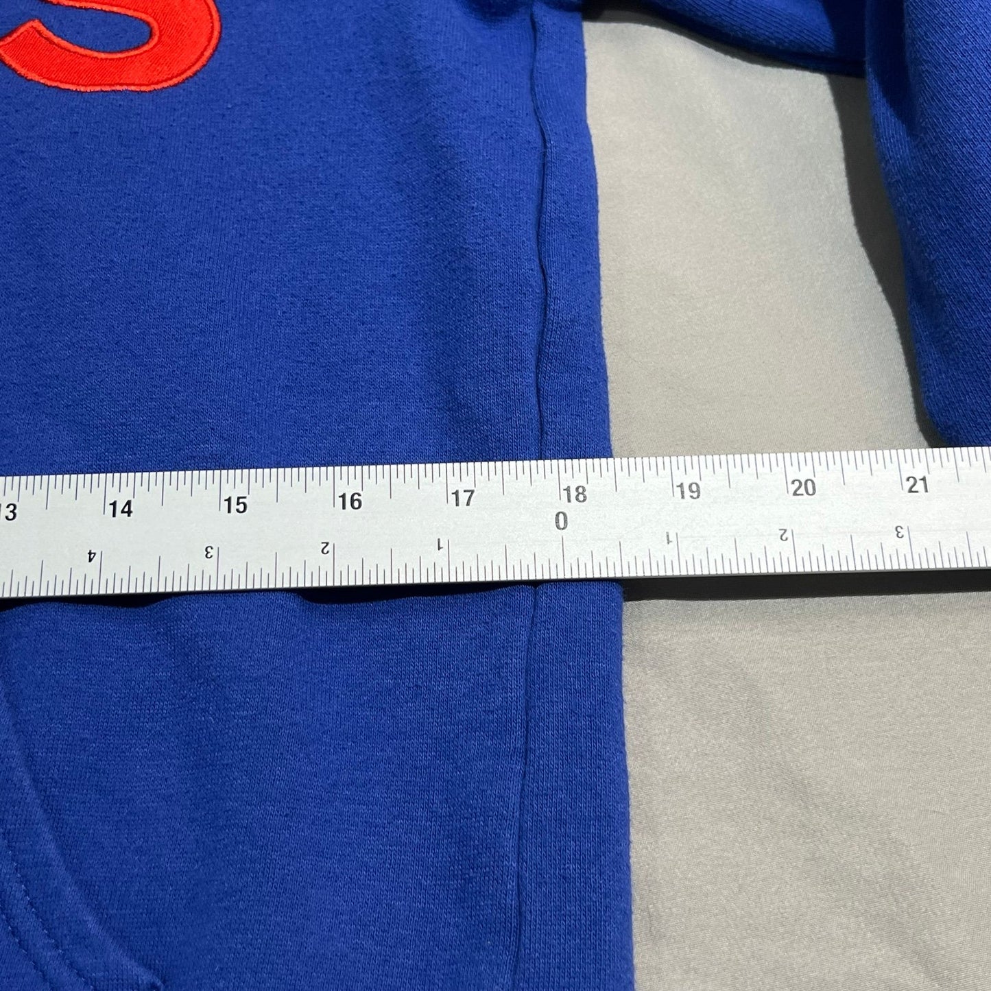 Chicago Cubs Hoodie Womans Large Sweat Shirt Blue MLB Majestic Pullover