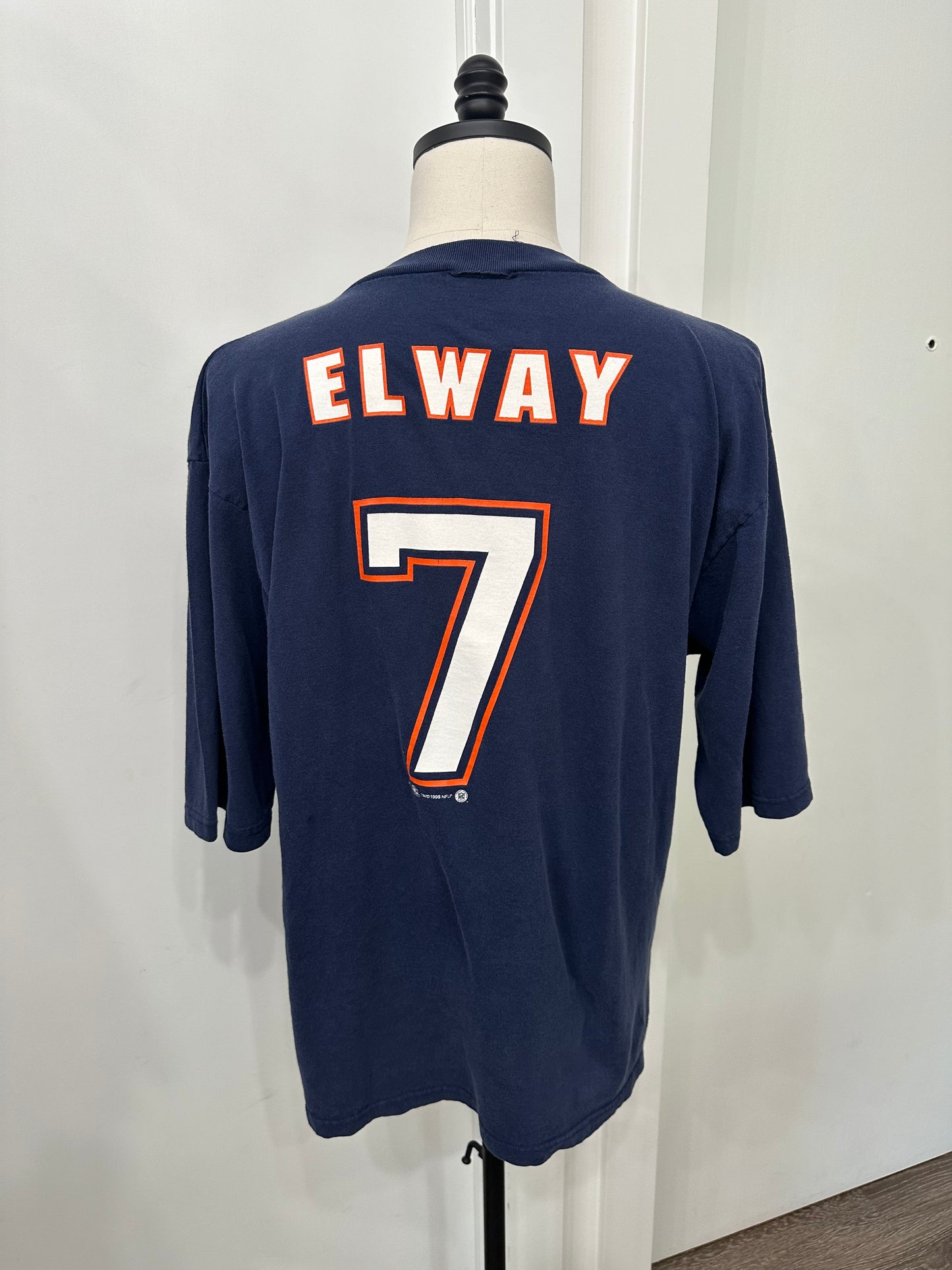 (Mens Medium) 90s John Elway Denver Broncos Shirt