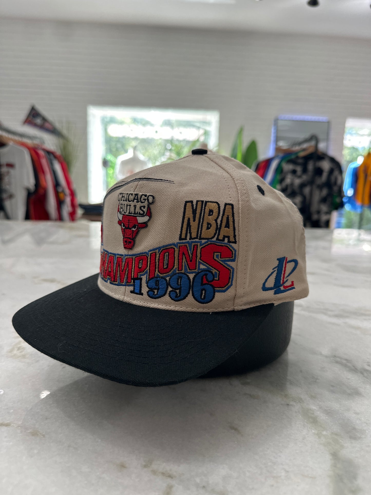 (Adult) Chicago Bulls 1996 Champions Hat