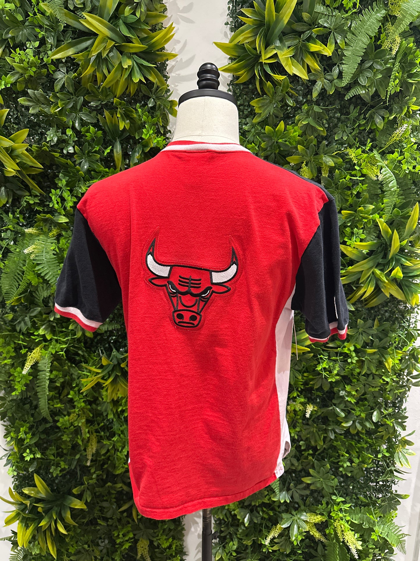 (Mens Medium) 90s Chicago Bulls Warm-Up Shirt 007