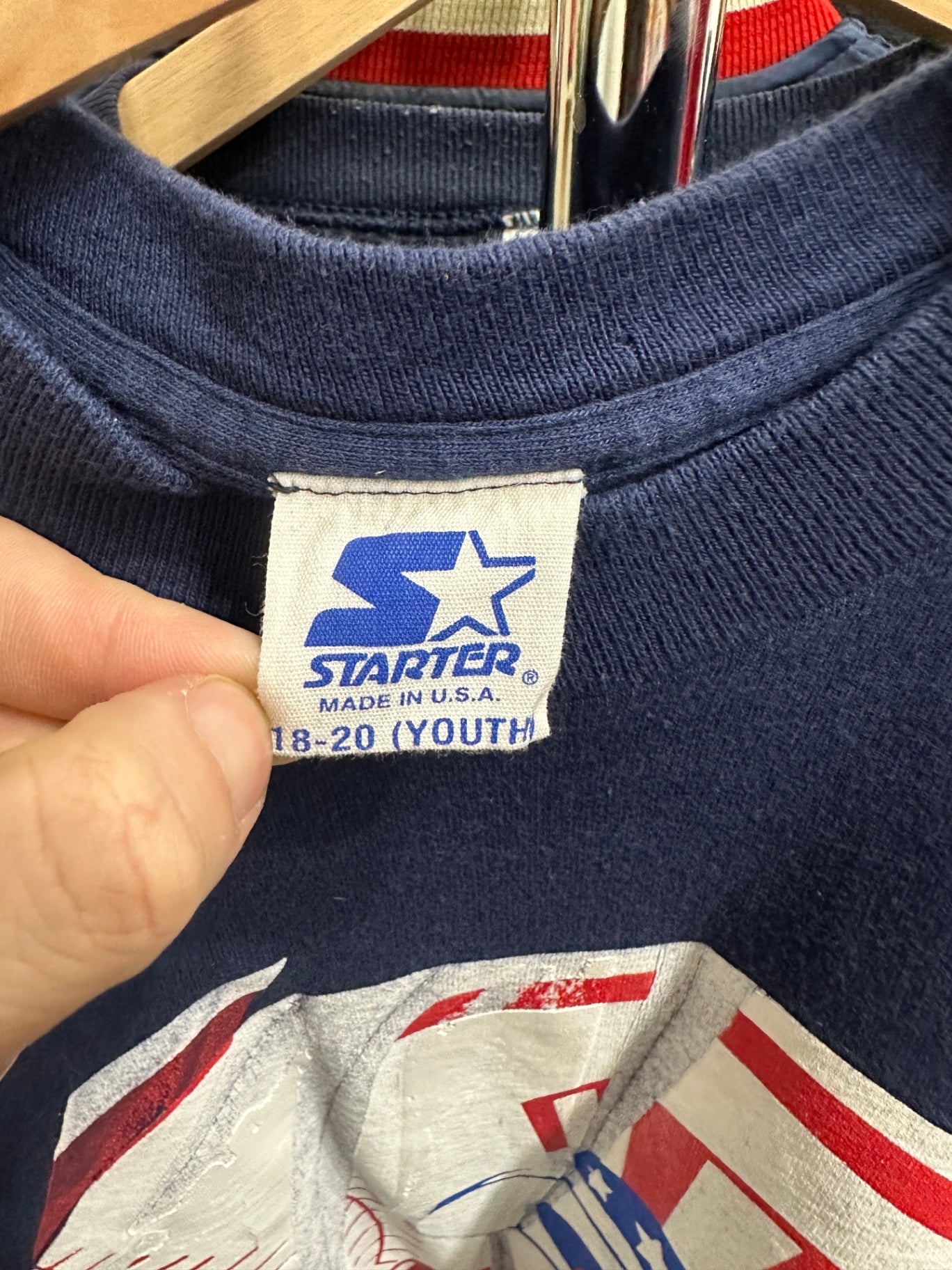 18-20 youth 27 x 19 fits like adult M