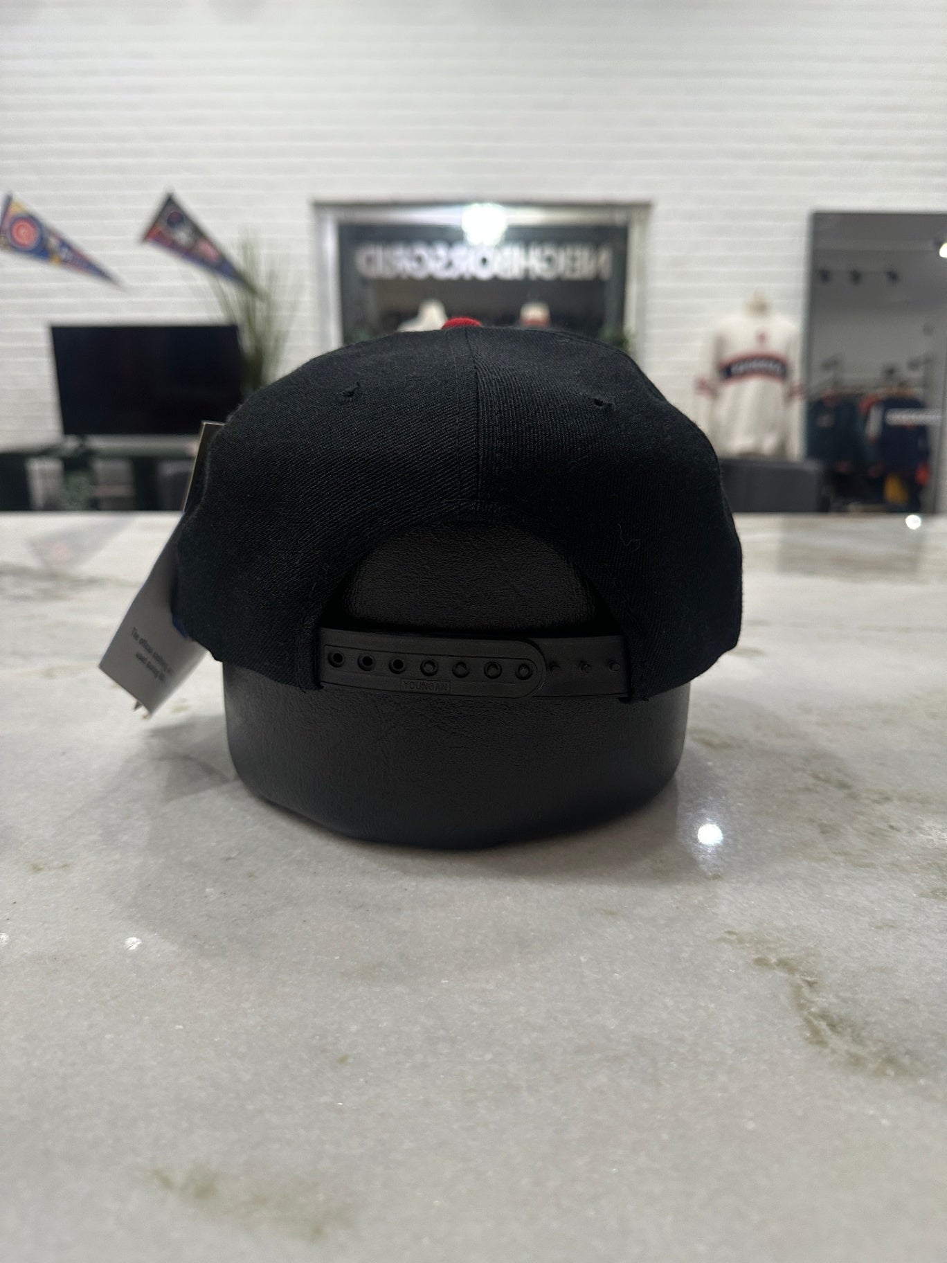 Chicago Bulls Hat Black and Red