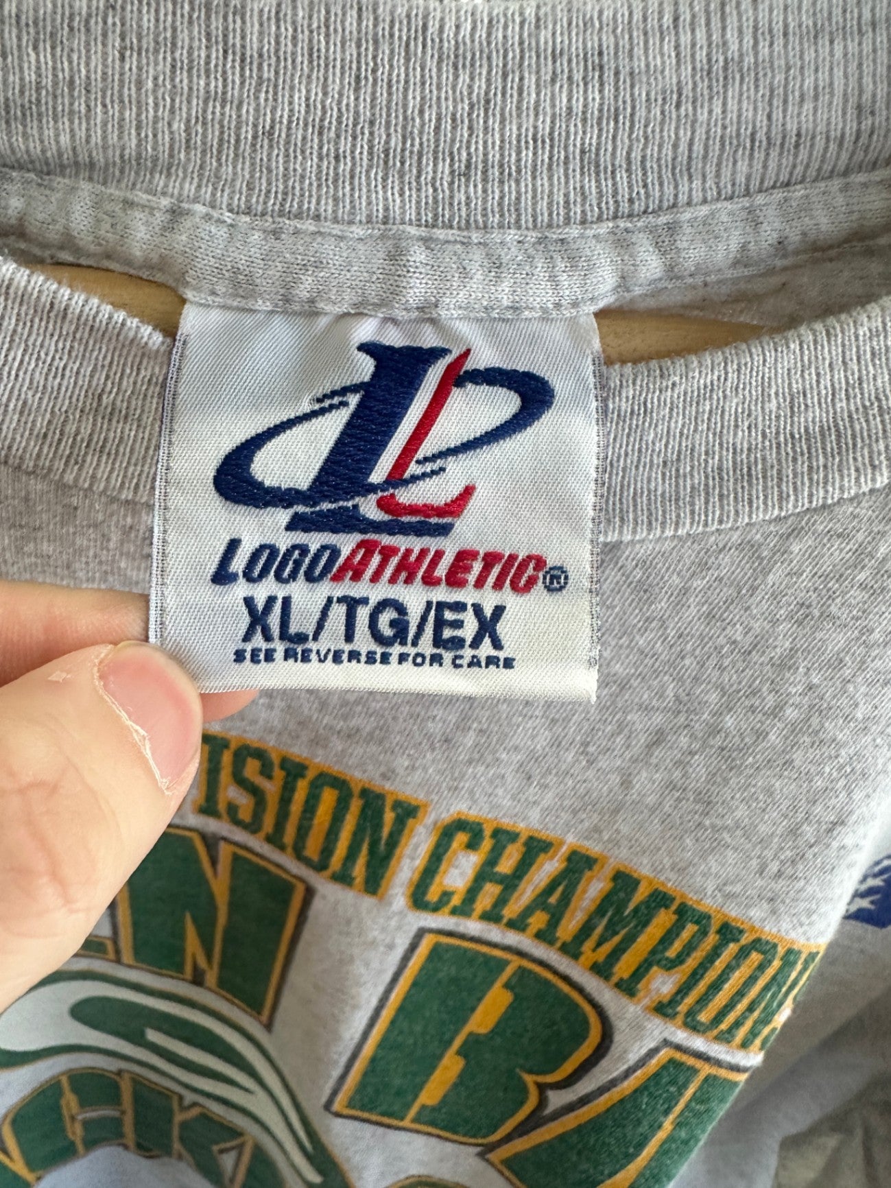 XL 29 x 25 flaws