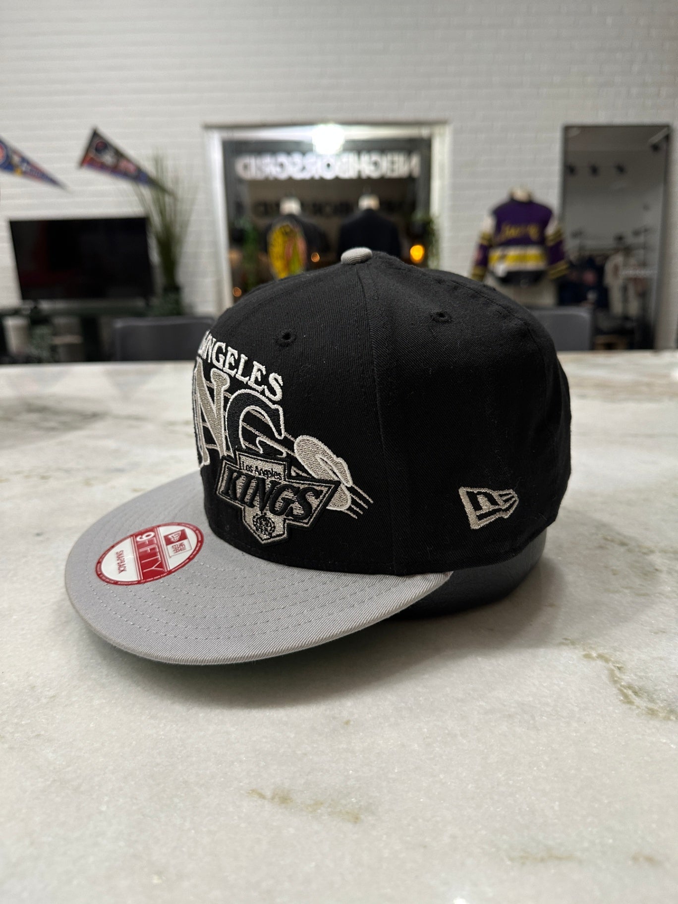 New Era Los angeles kings hat flaws