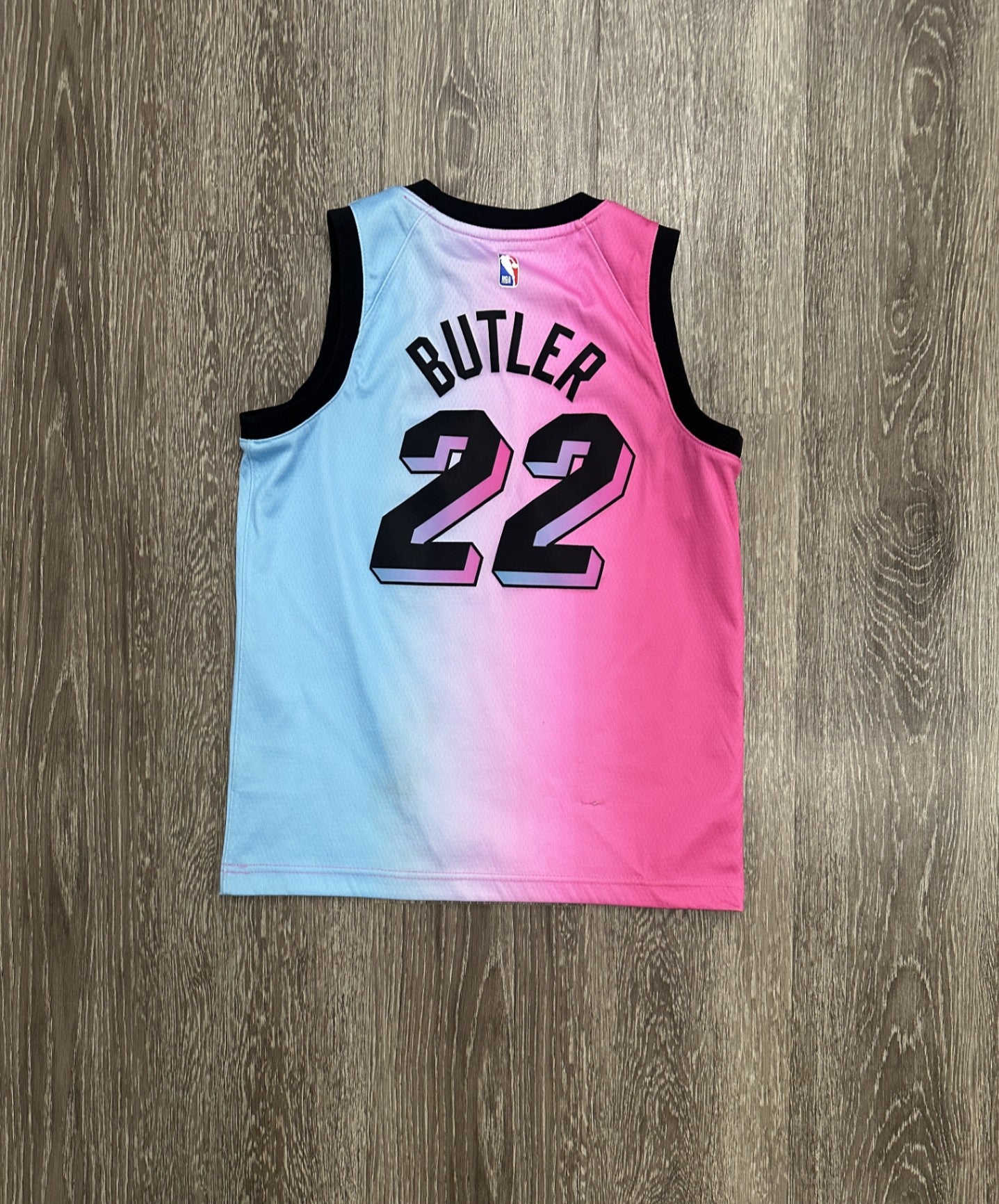 KIDS SIZE M 24 X 18 FLAWS