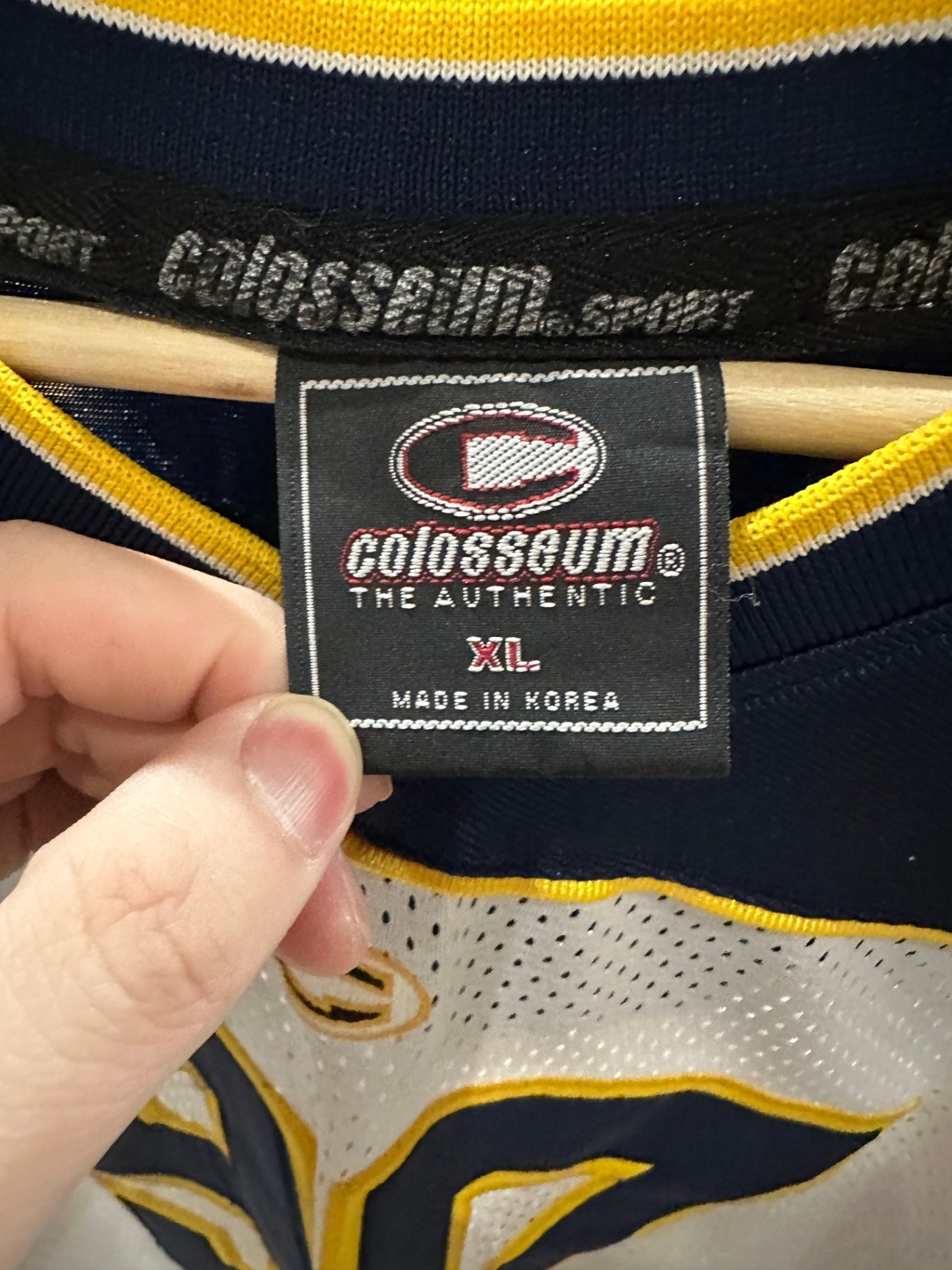 XL 32 X 26 FLAWS