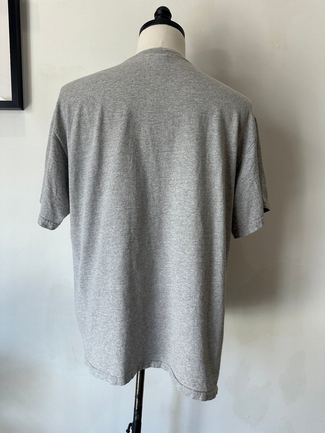FADED TAG FITS LIKE L 27 X 22