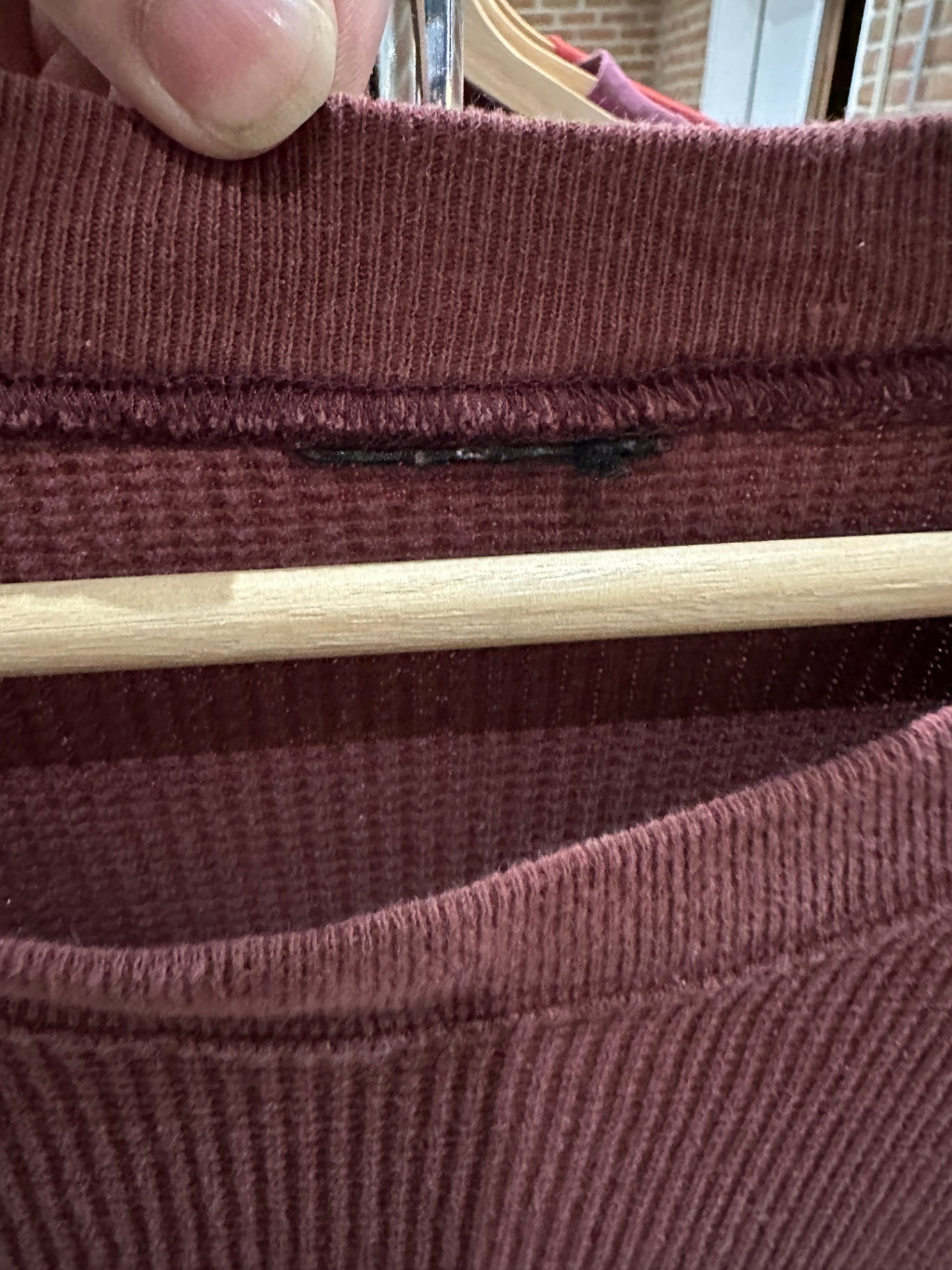 MISSING TAG FITS LIKE XXL 32 X 26 FLAWS