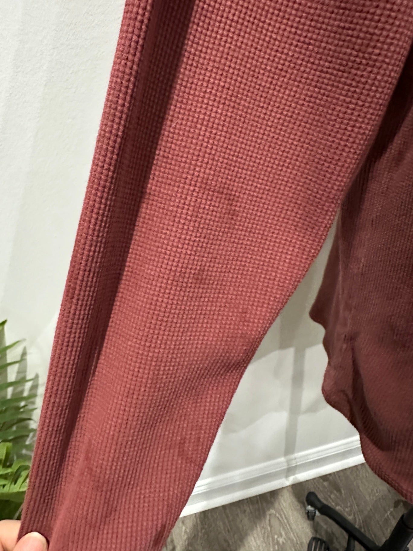 MISSING TAG FITS LIKE XXL 32 X 26 FLAWS