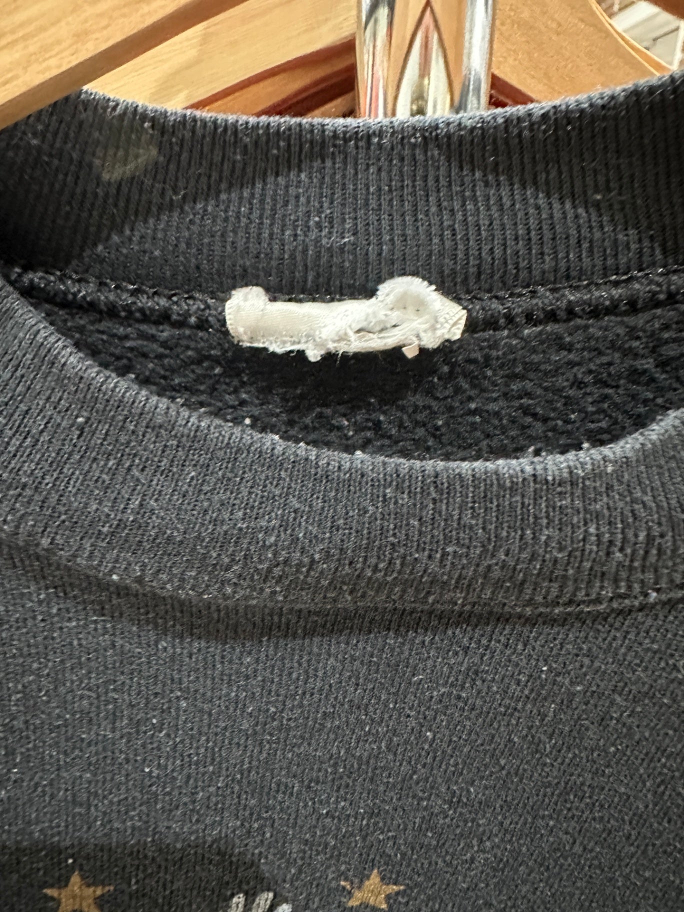 MISSING TAG FITS LIKE A L 26 X 23 