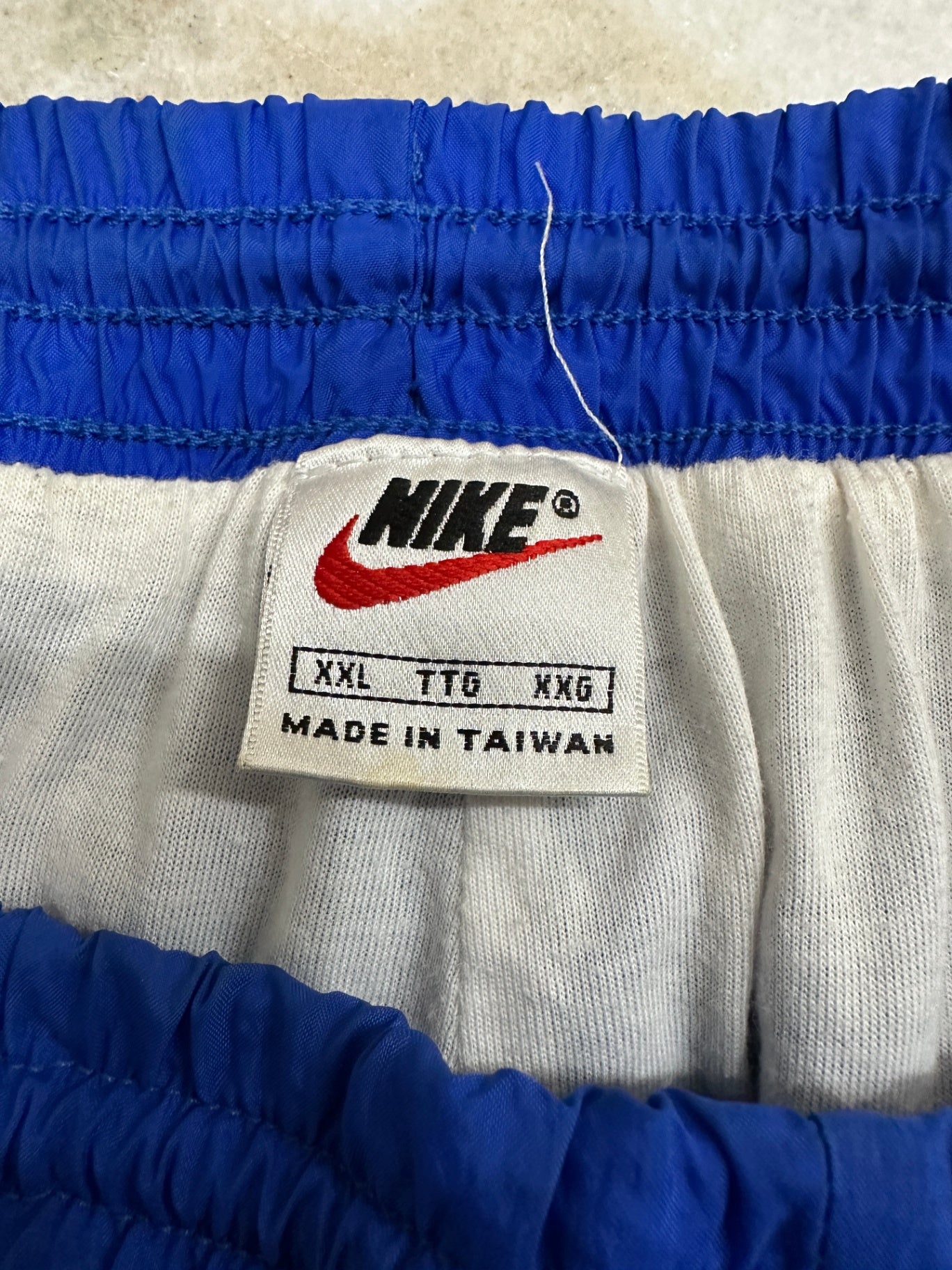 XXL 17 X 33 FLAWS