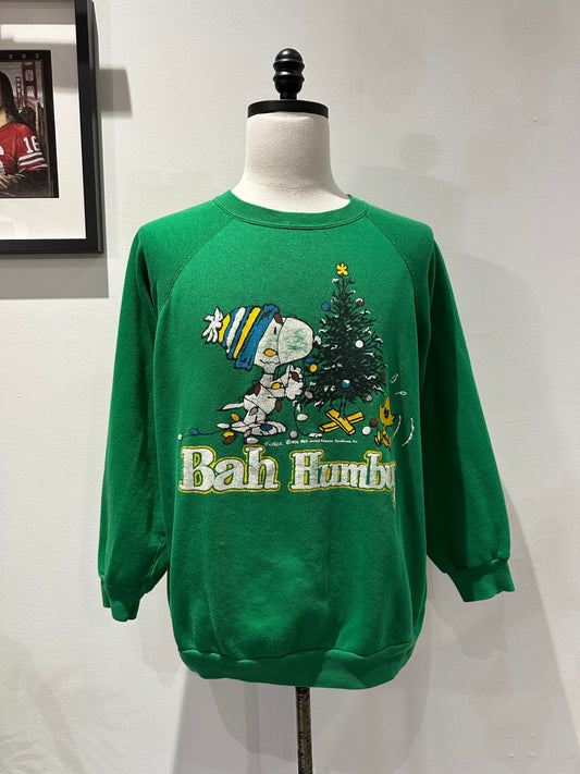 MISSING TAG FITS LIKE A LARGE 27 X 27 FLAWS