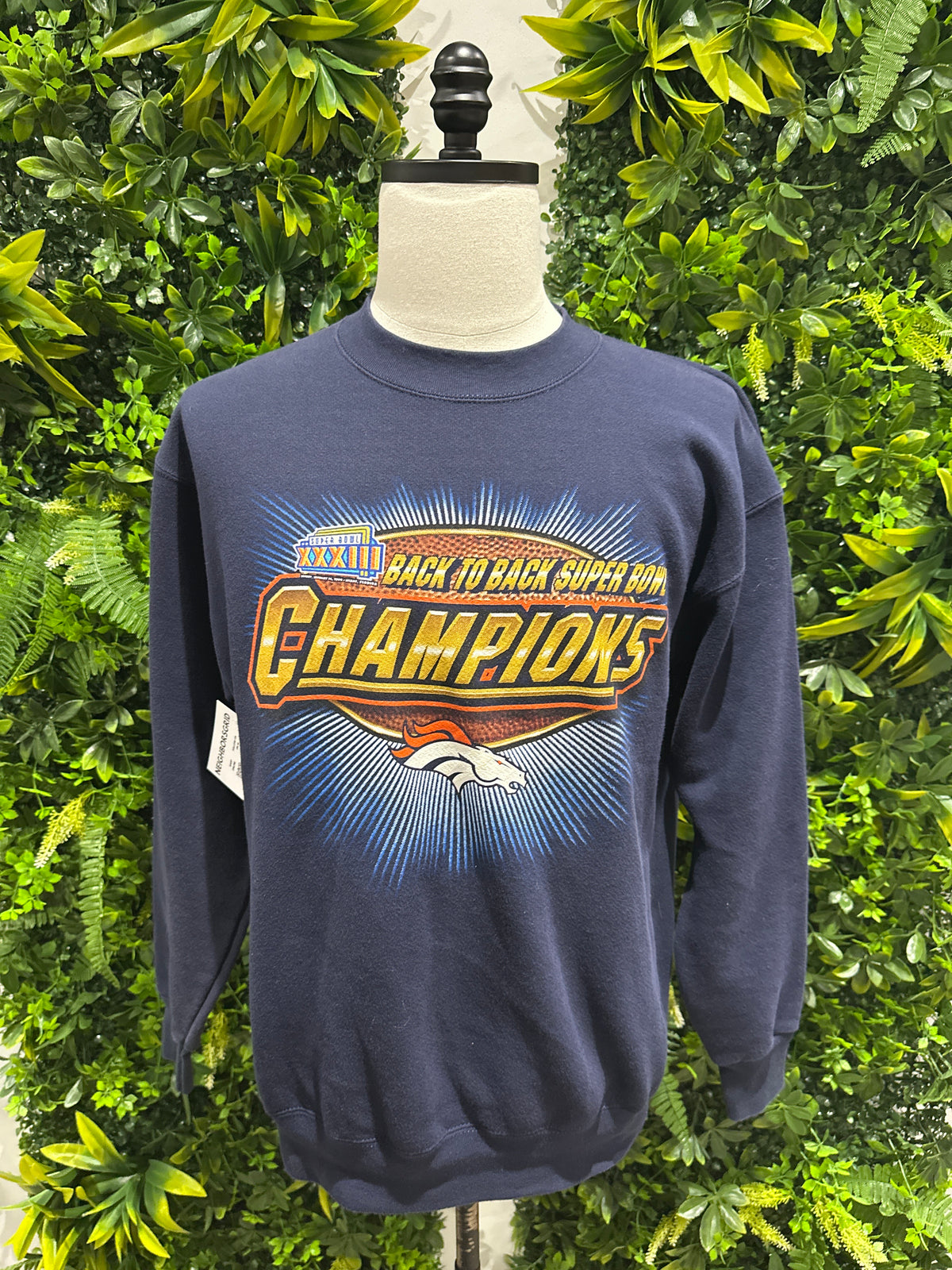 (Mens Medium) 90s Denver Broncos 'Back to Back Champs' Sweater 007