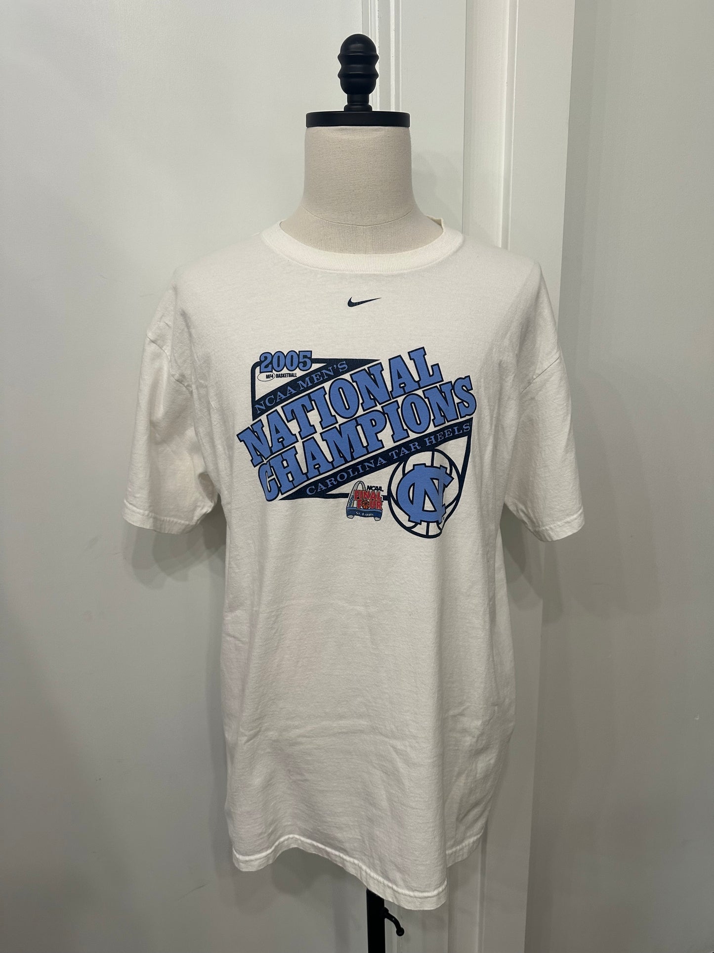 (Mens Large) Nike Center-Swoosh North Carolina Tar Heels Shirt 007