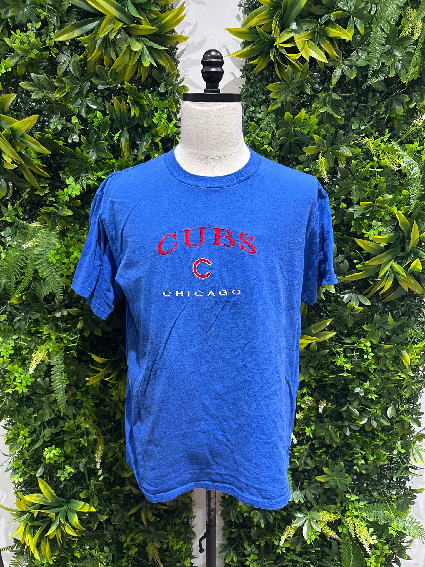 (Mens Large) Chicago Cubs Shirt